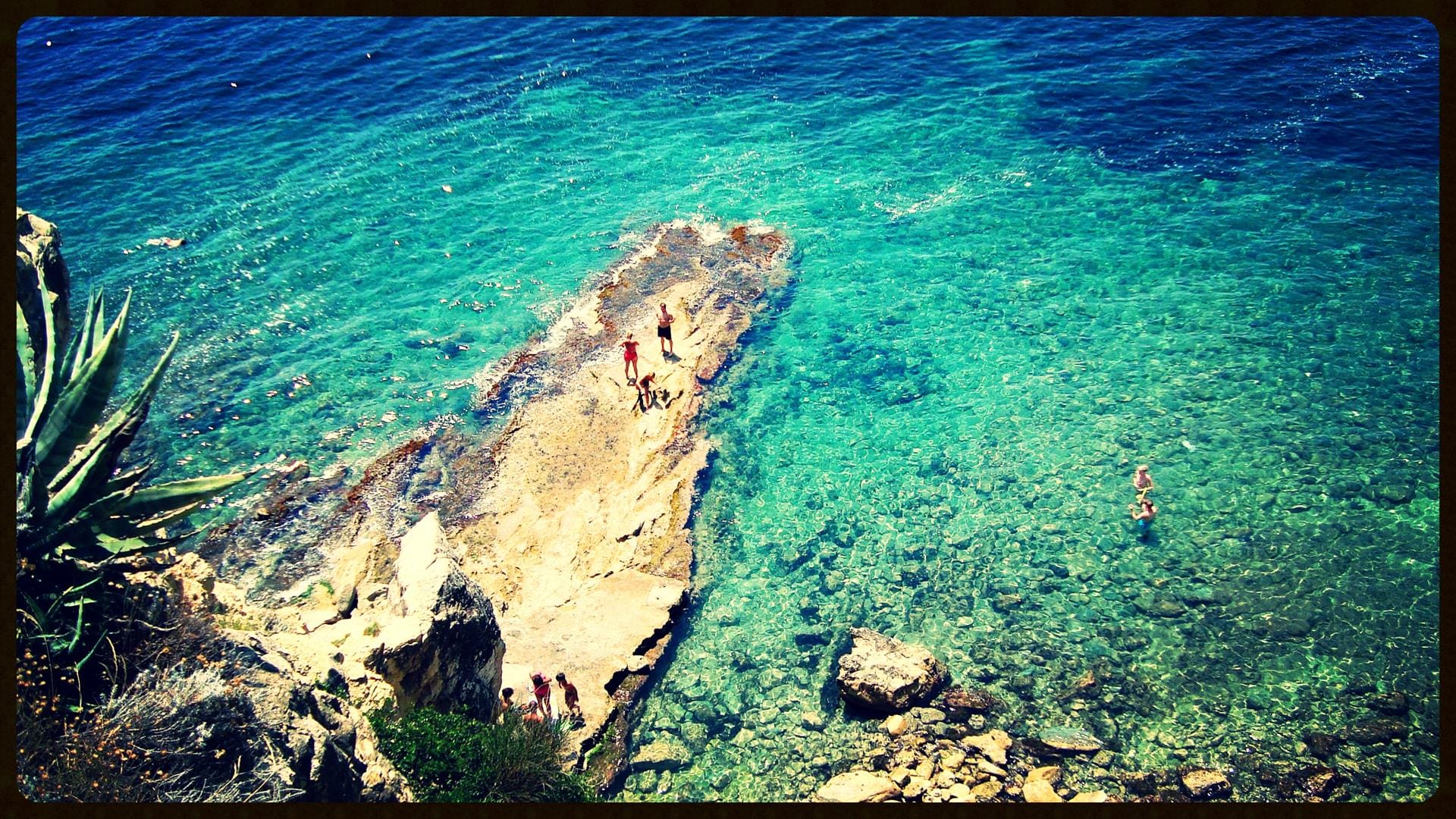 The hidden bach at Cap Blanc Moraira