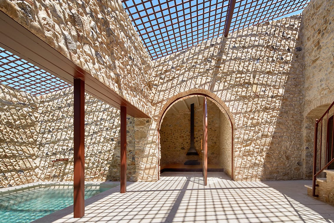 How many metres can be built on rustic land? The information you need