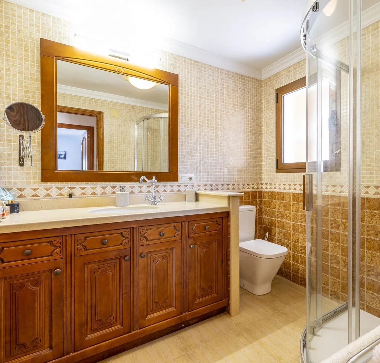 VILLA MIT UNVERBAUBAREM BLICK IN NOVA XÀBIA