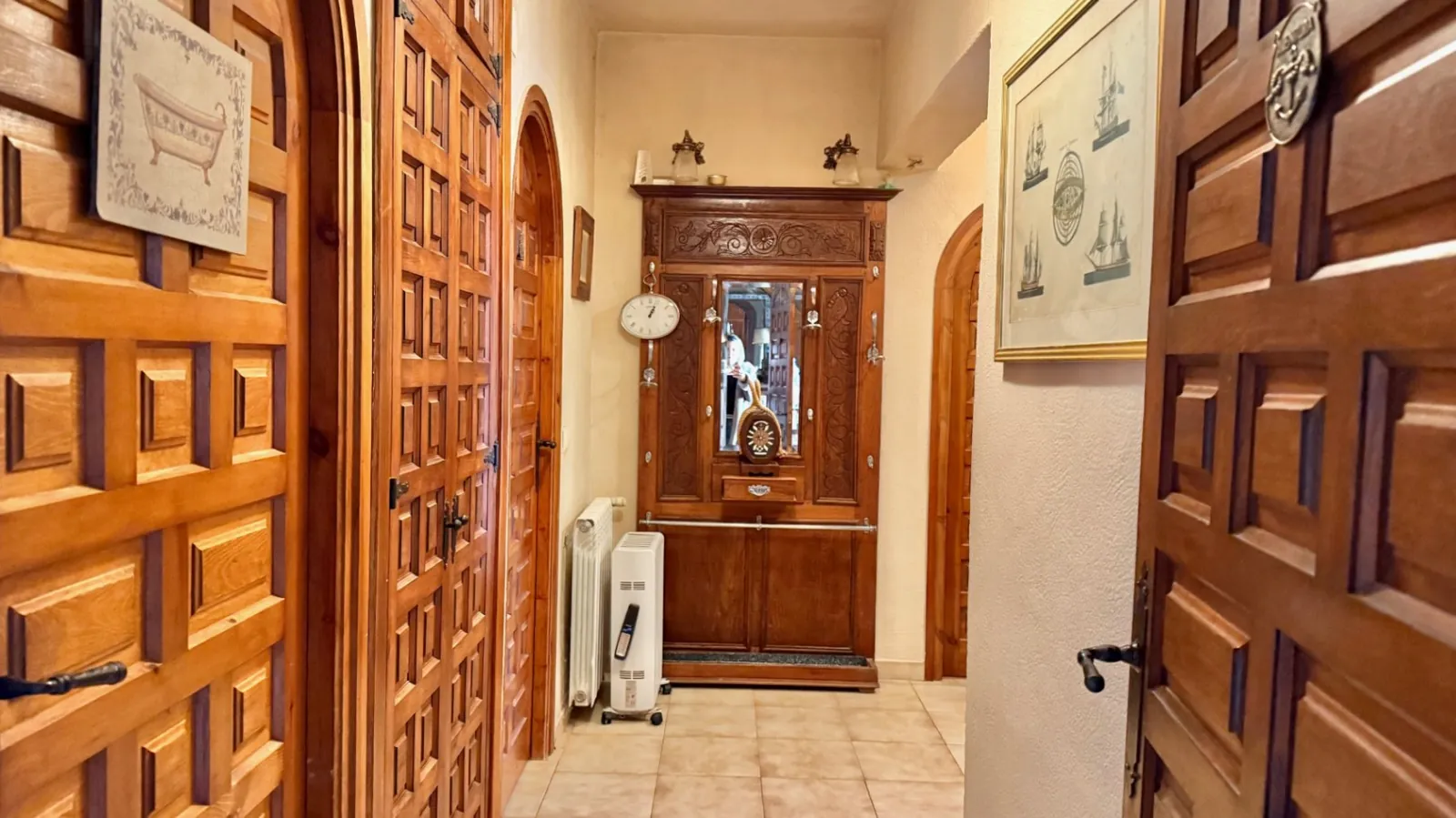 Charming 5-Bedroom Villa with Sea Views in Benitachell