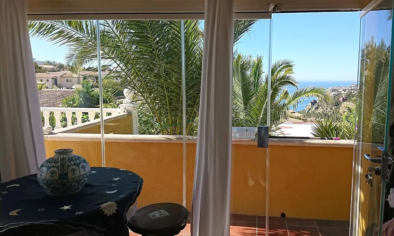 Charming 5-Bedroom Villa with Sea Views in Benitachell