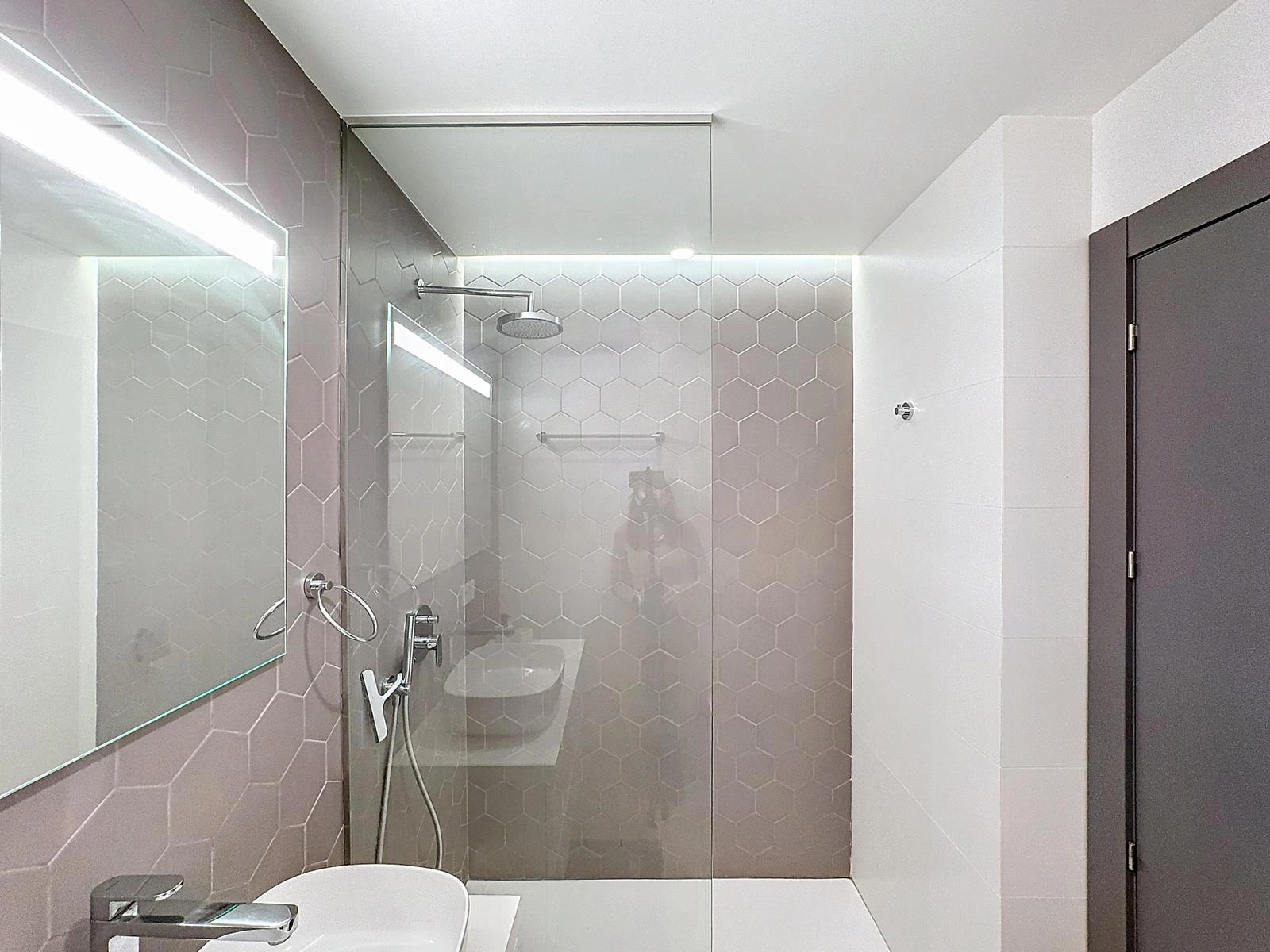 Cumbre del Sol, modern apartment with private garden