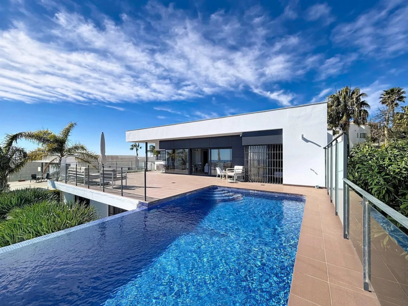 Cumbre del Sol Modern Villa with Sea View