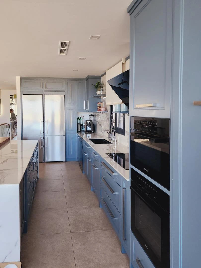 Cumbre del Sol Modern villa with sea views