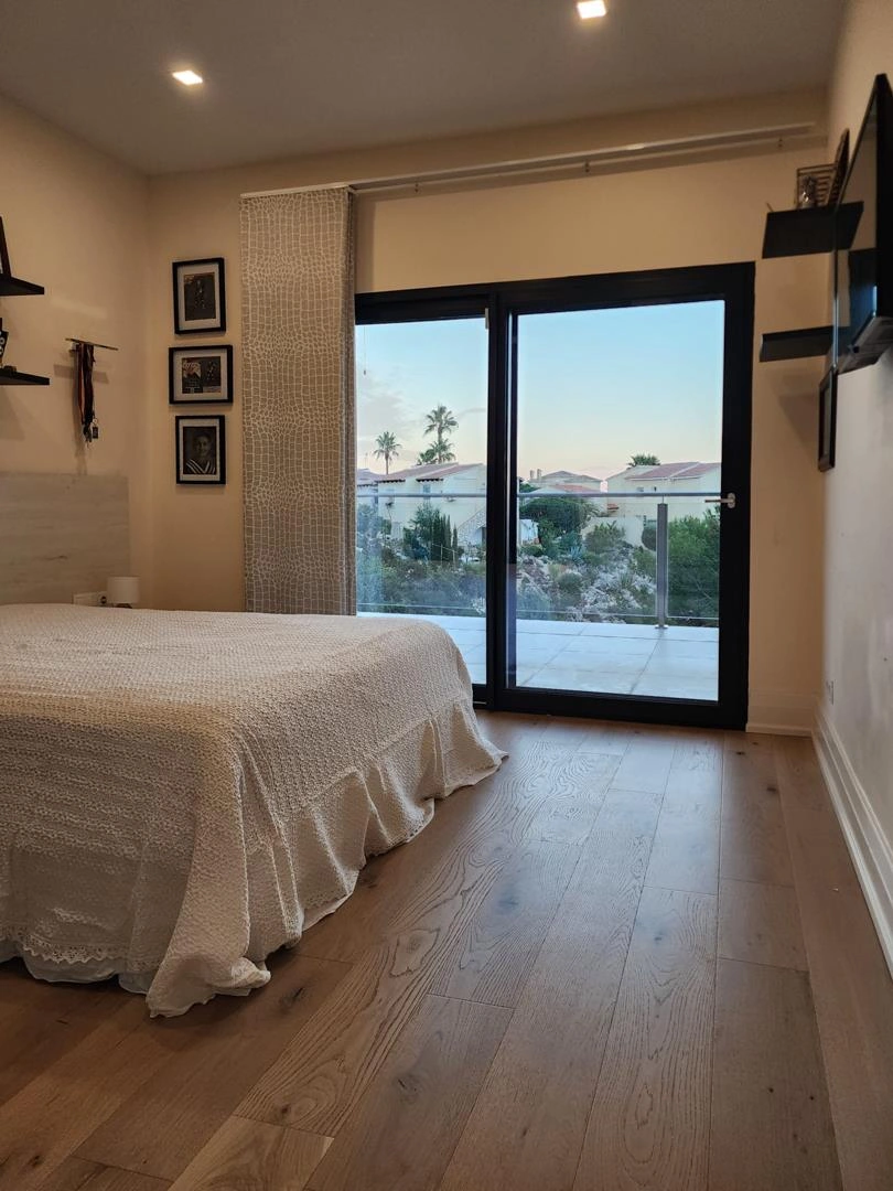Cumbre del Sol Modern villa with sea views