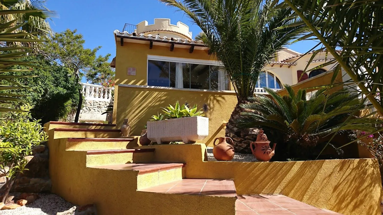 Villa with sea views and private pool