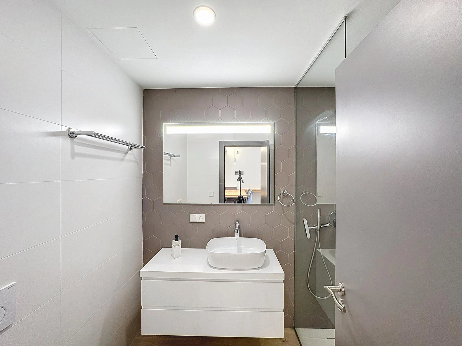 Cumbre del Sol, modern apartment with private garden
