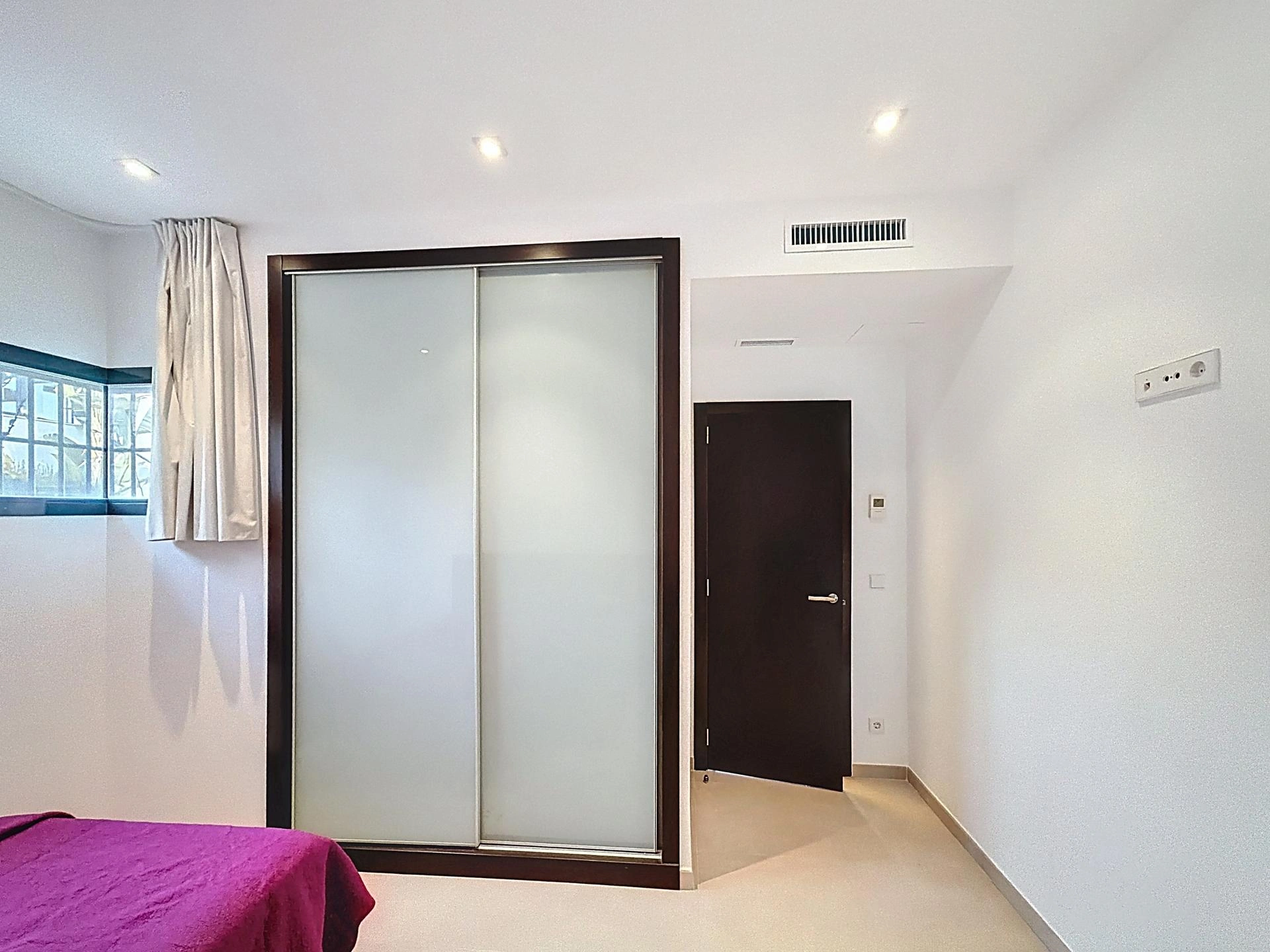 Cumbre del Sol Modern Villa with Sea View