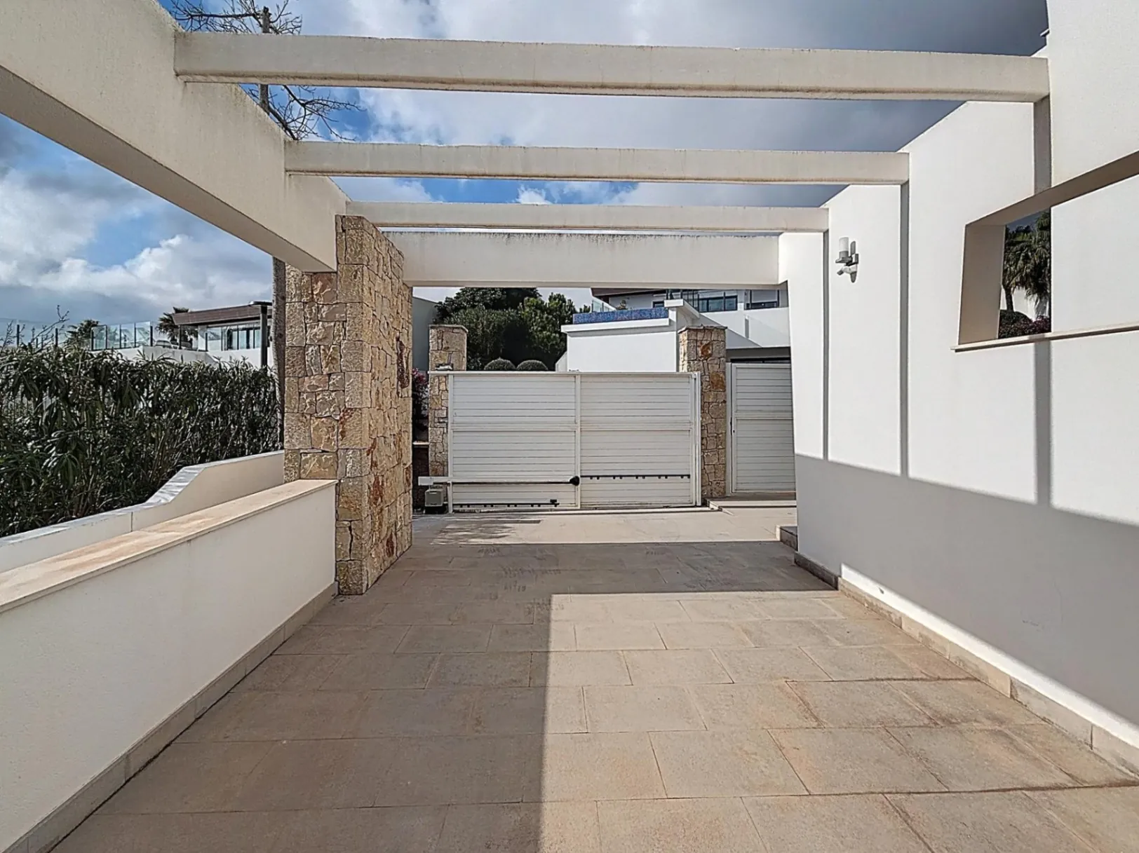 Cumbre del Sol Modern Villa with Sea View
