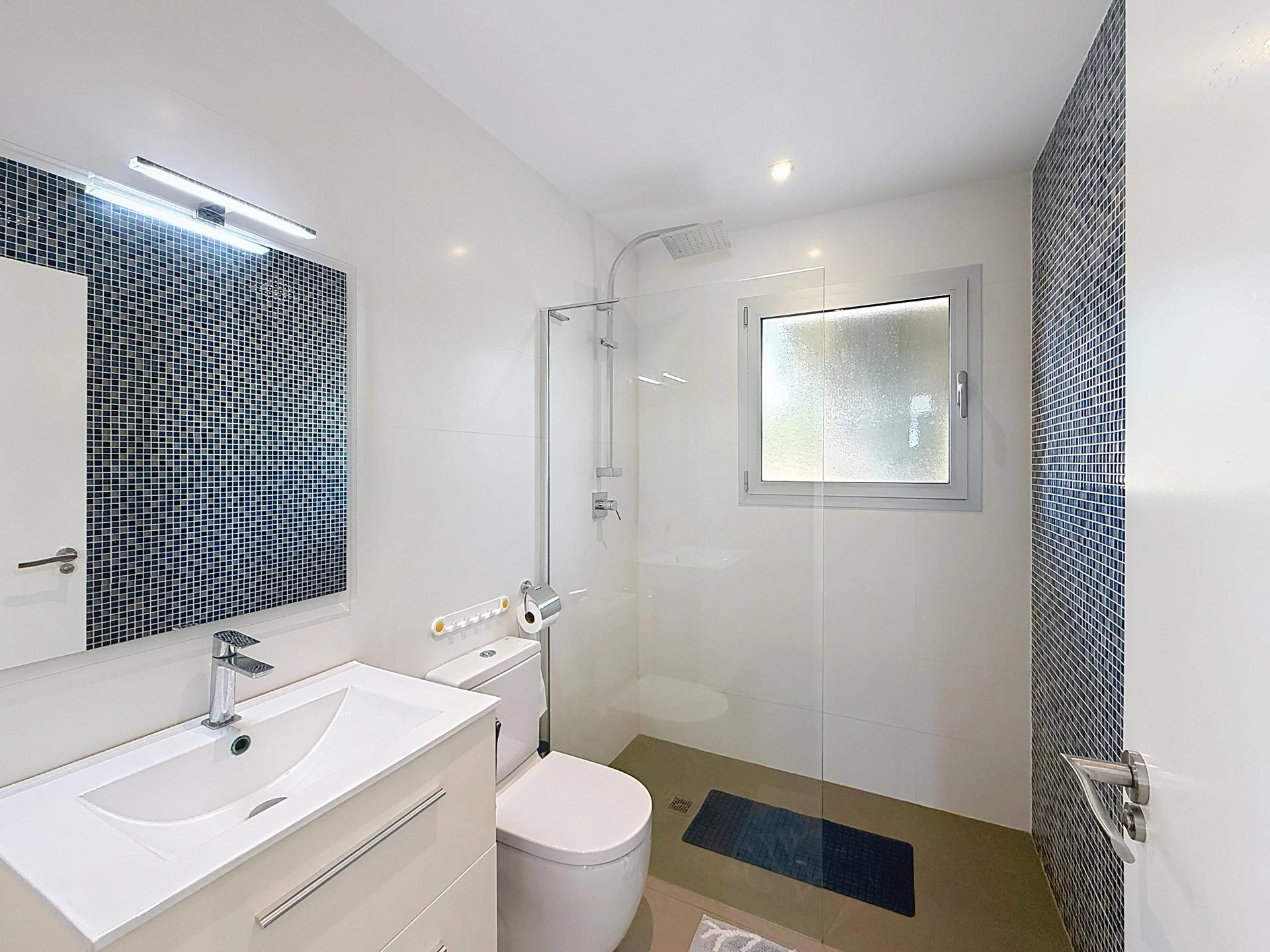 Cumbre del Sol modern luxury villa with panoramic sea views
