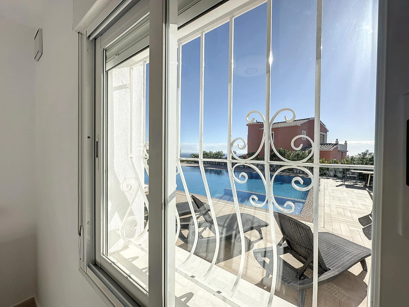 Cumbre del Sol Villa with sea views in Magnolias