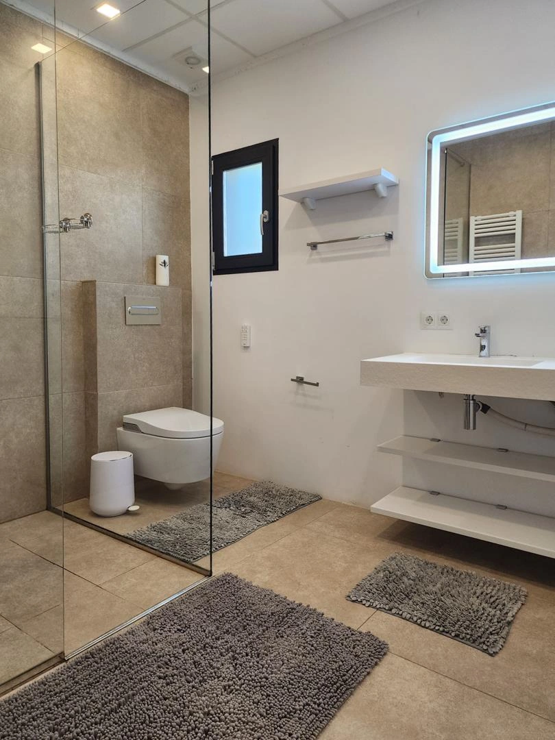 Cumbre del Sol Modern villa with sea views