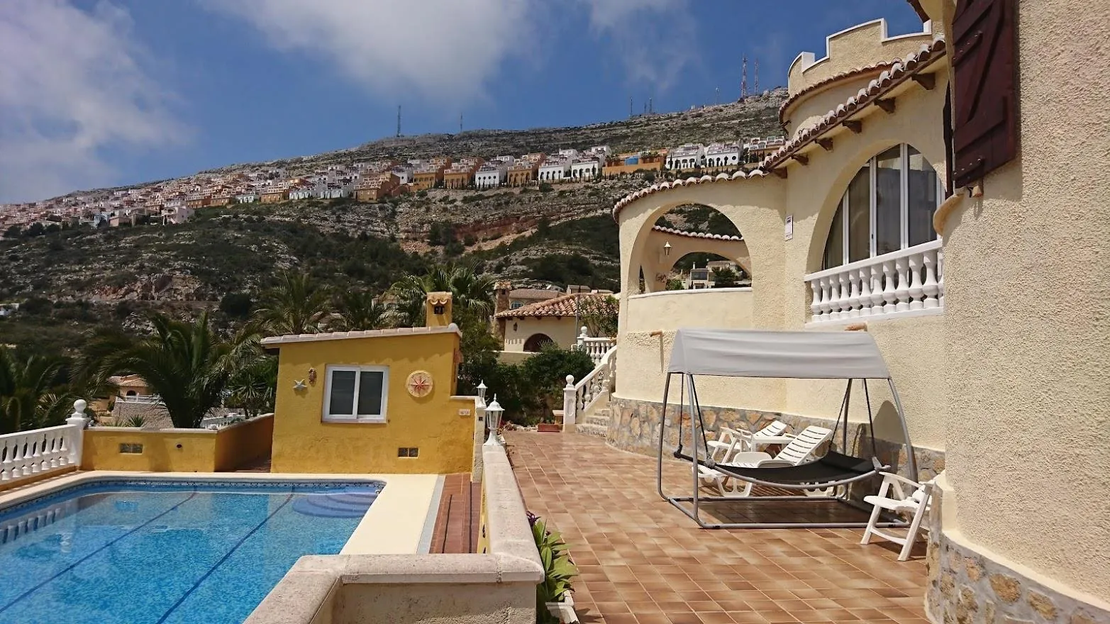 Villa with sea views and private pool
