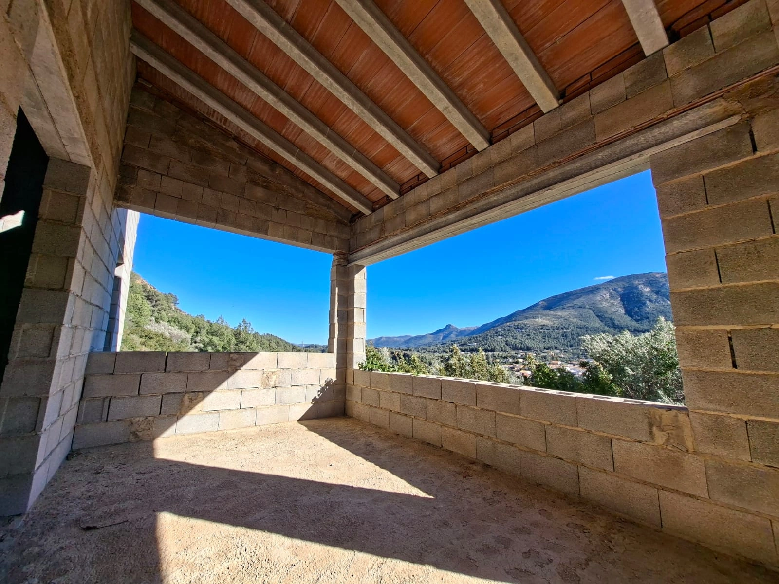 BH1996B - Maison de campagne à vendre à Benichembla avec vues panoramiques et grand terrain