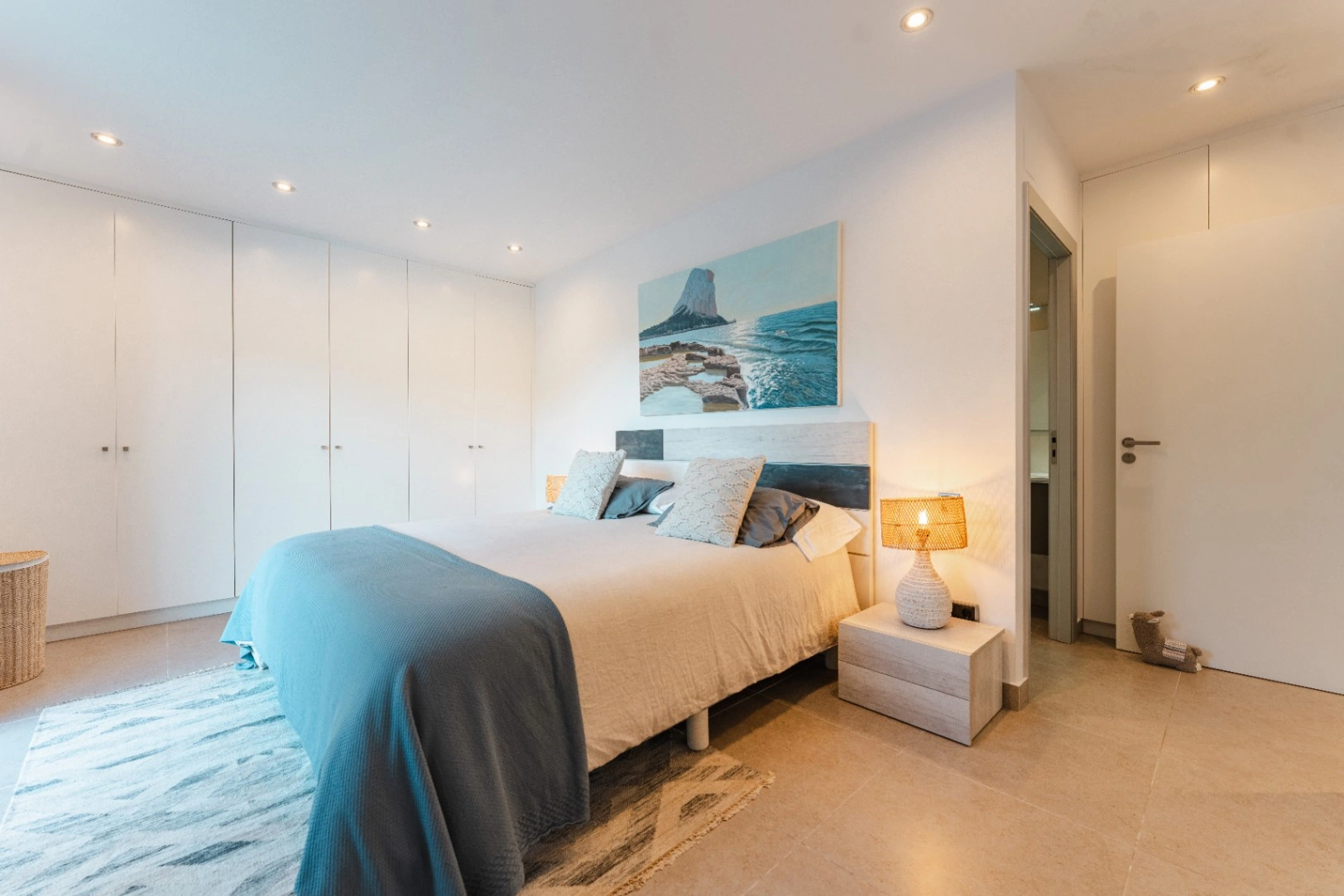 Beautiful Ibicenco Style Villa with Sea Views for Sale in Moraira
