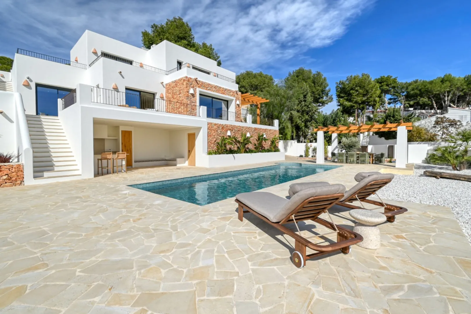 Luxe nieuwbouw in Ibiza-stijl met exclusief design en top locatie te koop in Moraira