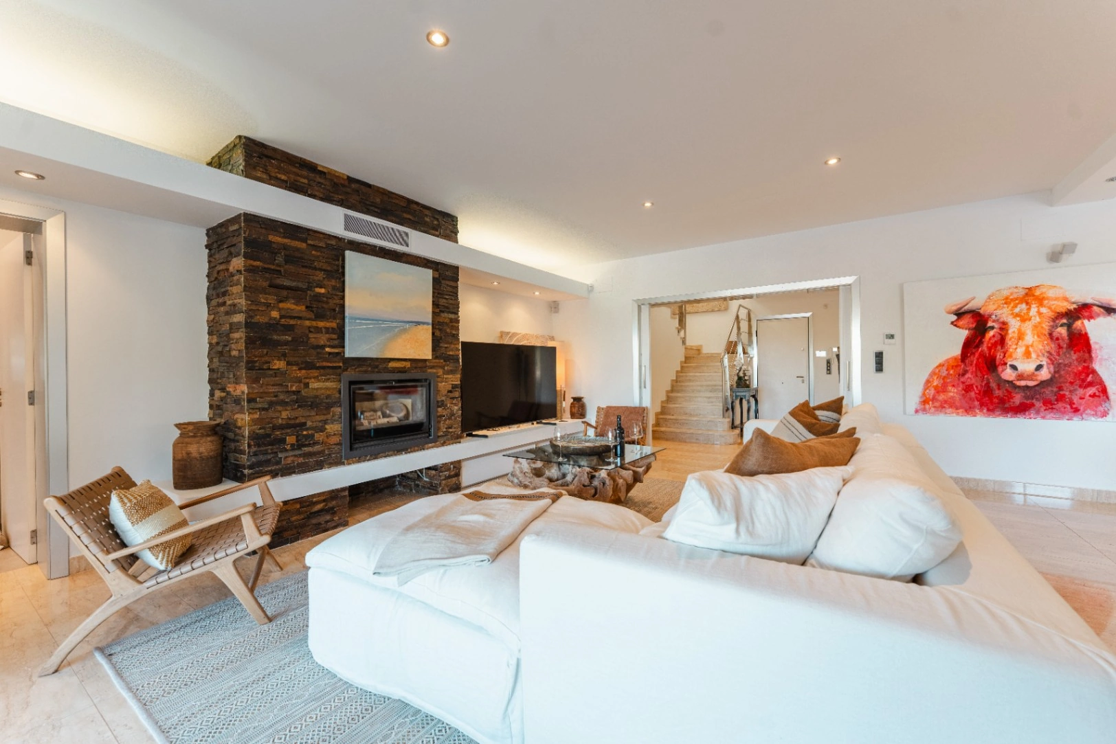 Beautiful Ibicenco Style Villa with Sea Views for Sale in Moraira