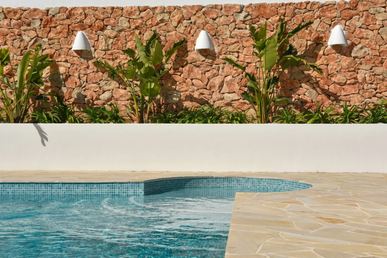 Luxe nieuwbouw in Ibiza-stijl met exclusief design en top locatie te koop in Moraira