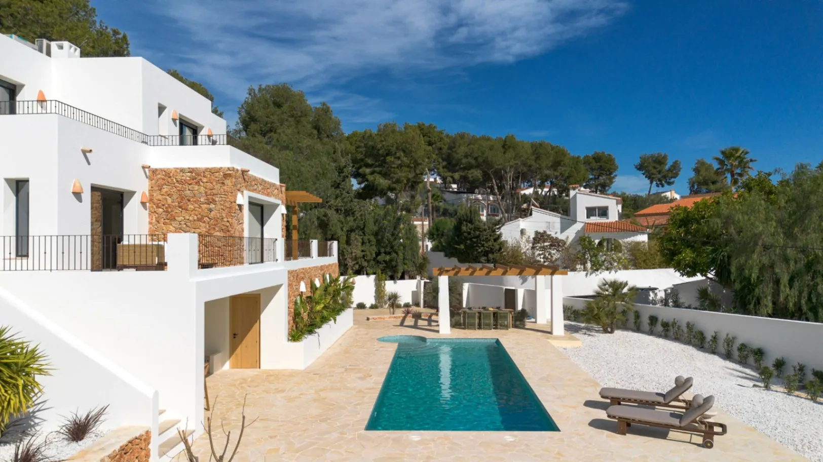 Luxe nieuwbouw in Ibiza-stijl met exclusief design en top locatie te koop in Moraira