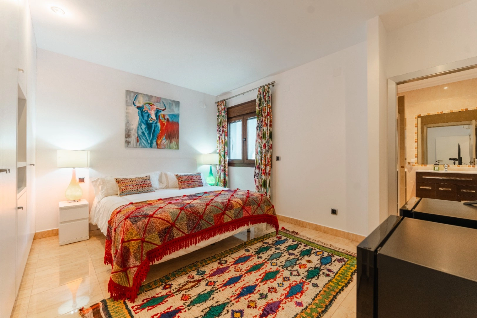 Beautiful Ibicenco Style Villa with Sea Views for Sale in Moraira