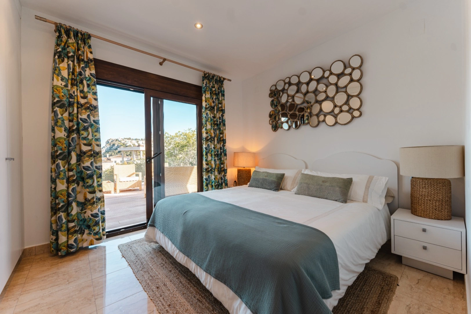 Beautiful Ibicenco Style Villa with Sea Views for Sale in Moraira