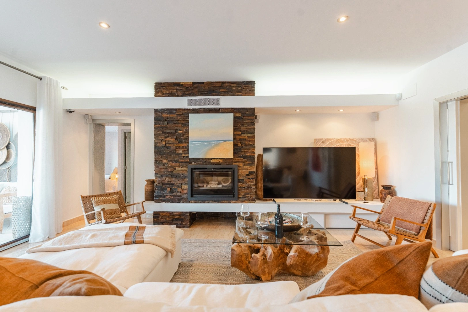 Beautiful Ibicenco Style Villa with Sea Views for Sale in Moraira
