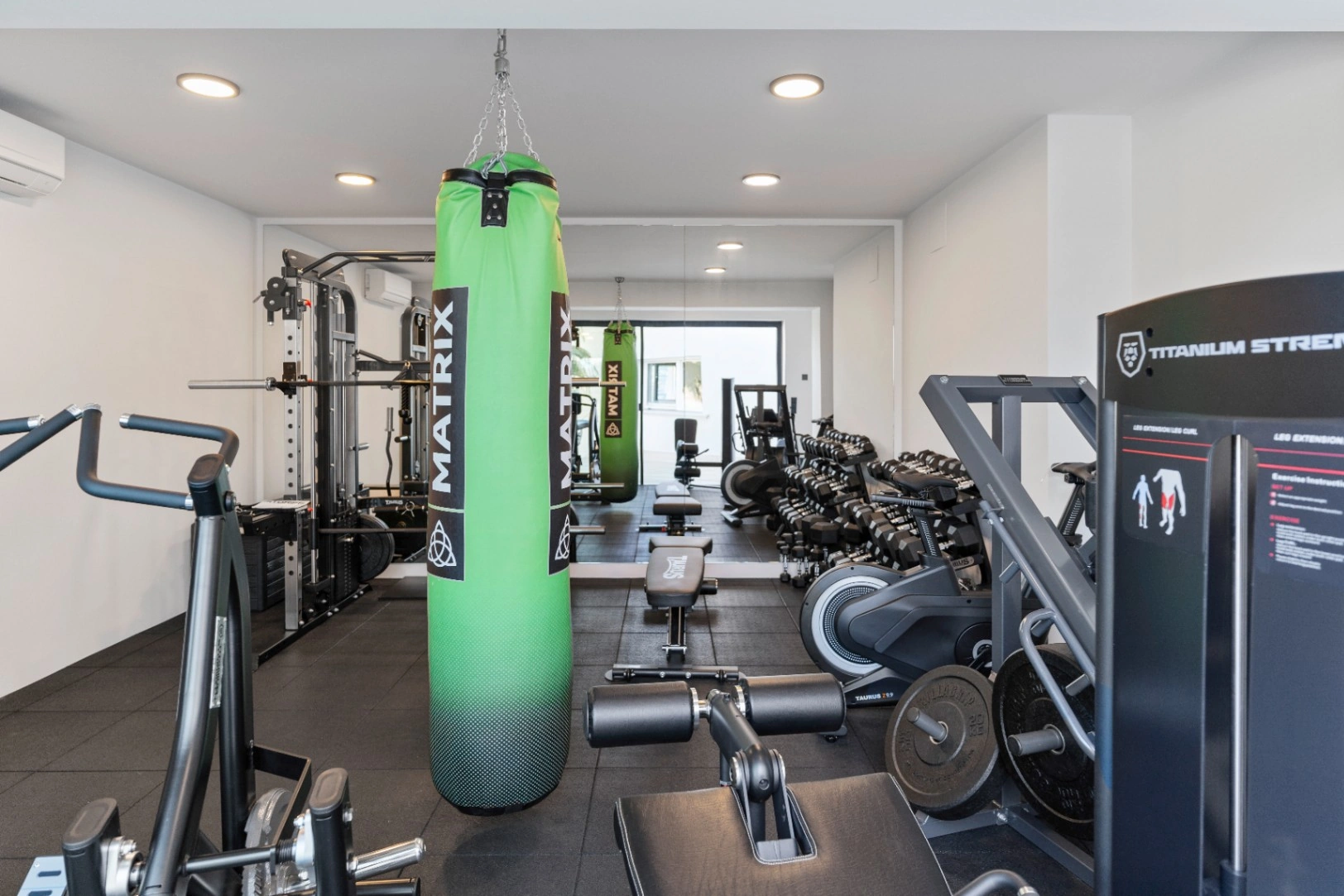 BH2004B - Villa de lujo con gimnasio privado y vistas al mar en Moraira El Portet