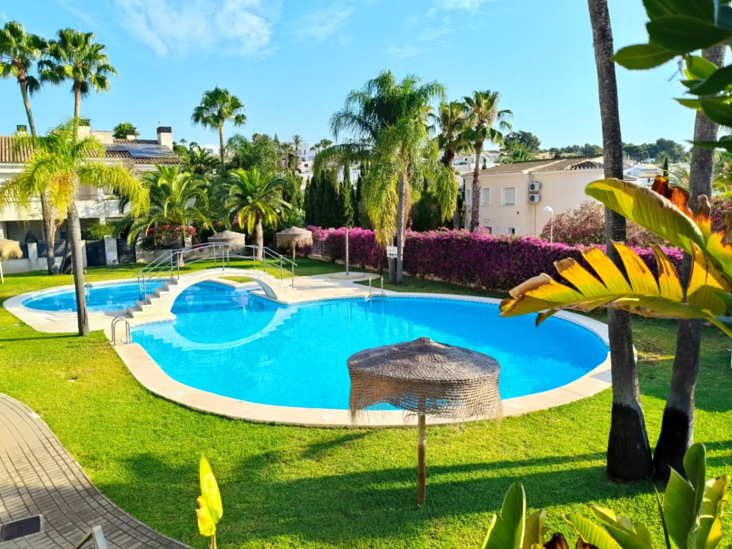 Reihenhaus mit Garten und Pool in ruhiger Wohnanlage in Moraira