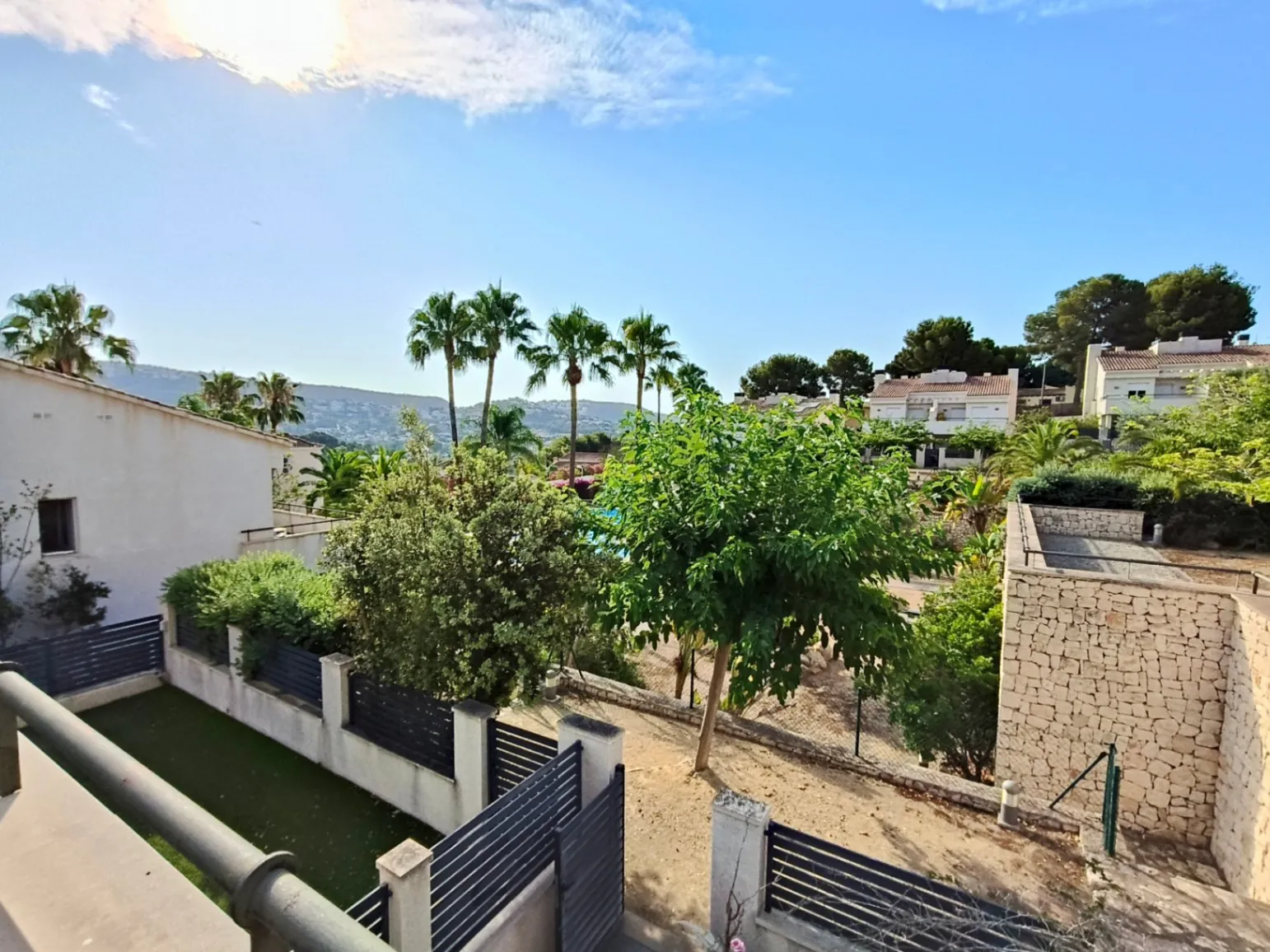 Reihenhaus mit Garten und Pool in ruhiger Wohnanlage in Moraira