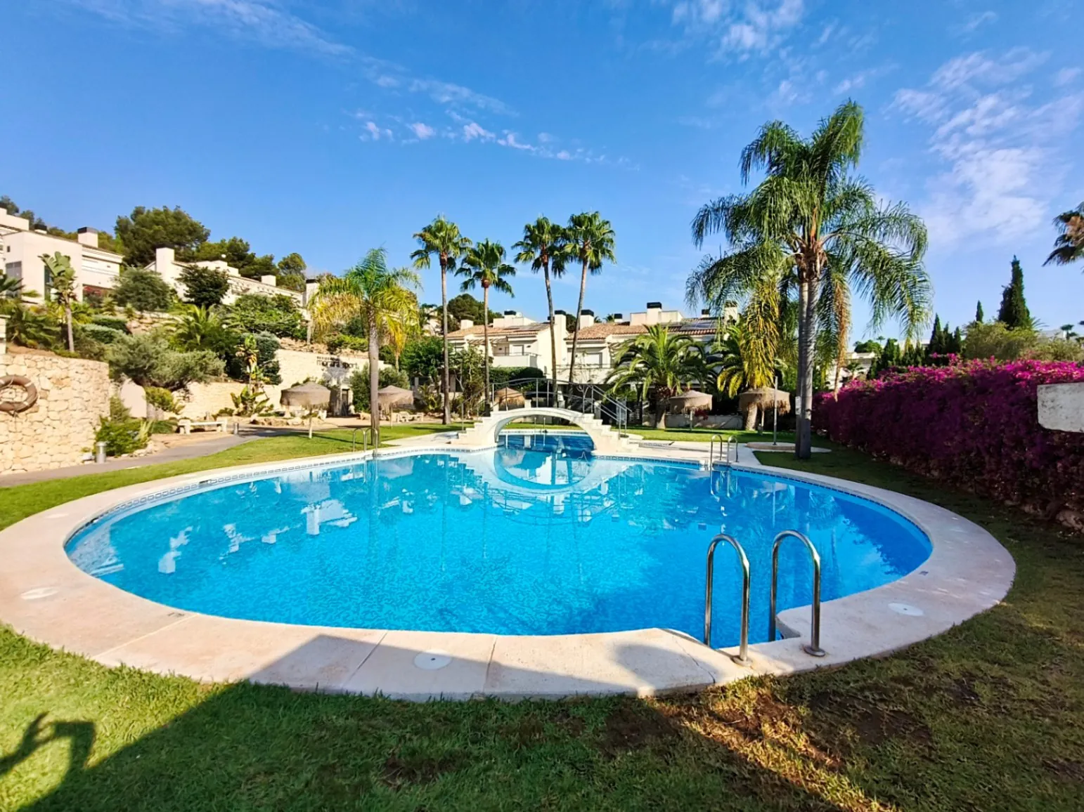 Reihenhaus mit Garten und Pool in ruhiger Wohnanlage in Moraira