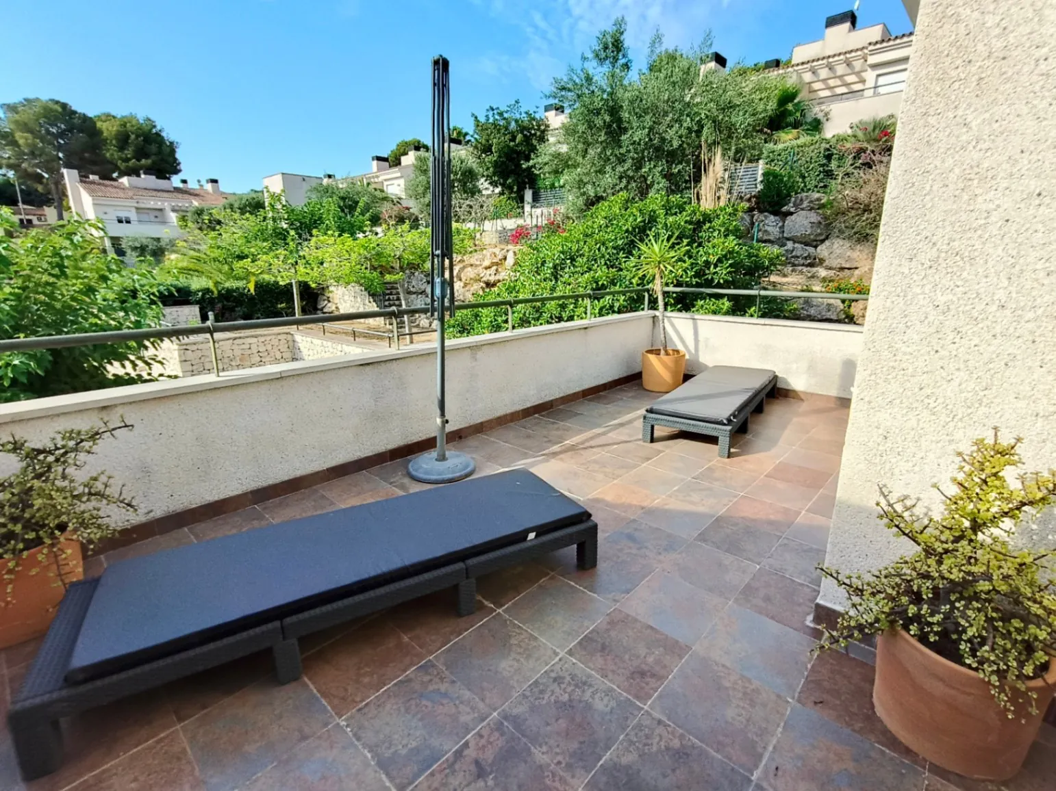 Reihenhaus mit Garten und Pool in ruhiger Wohnanlage in Moraira