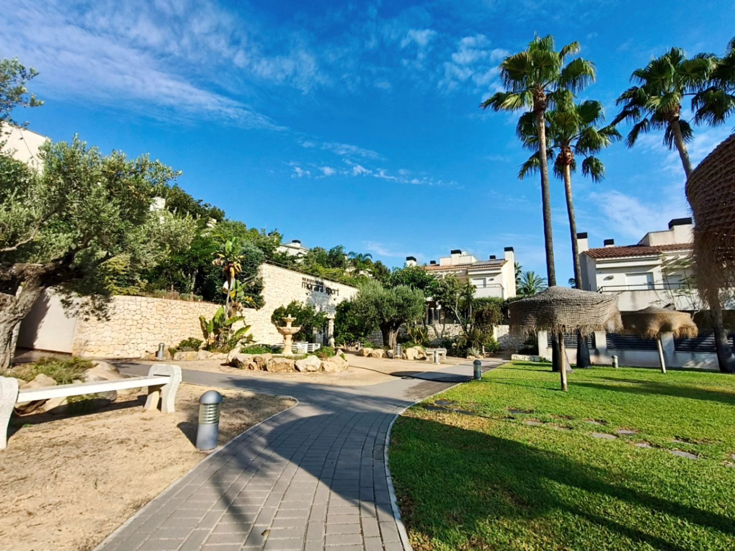 Reihenhaus mit Garten und Pool in ruhiger Wohnanlage in Moraira