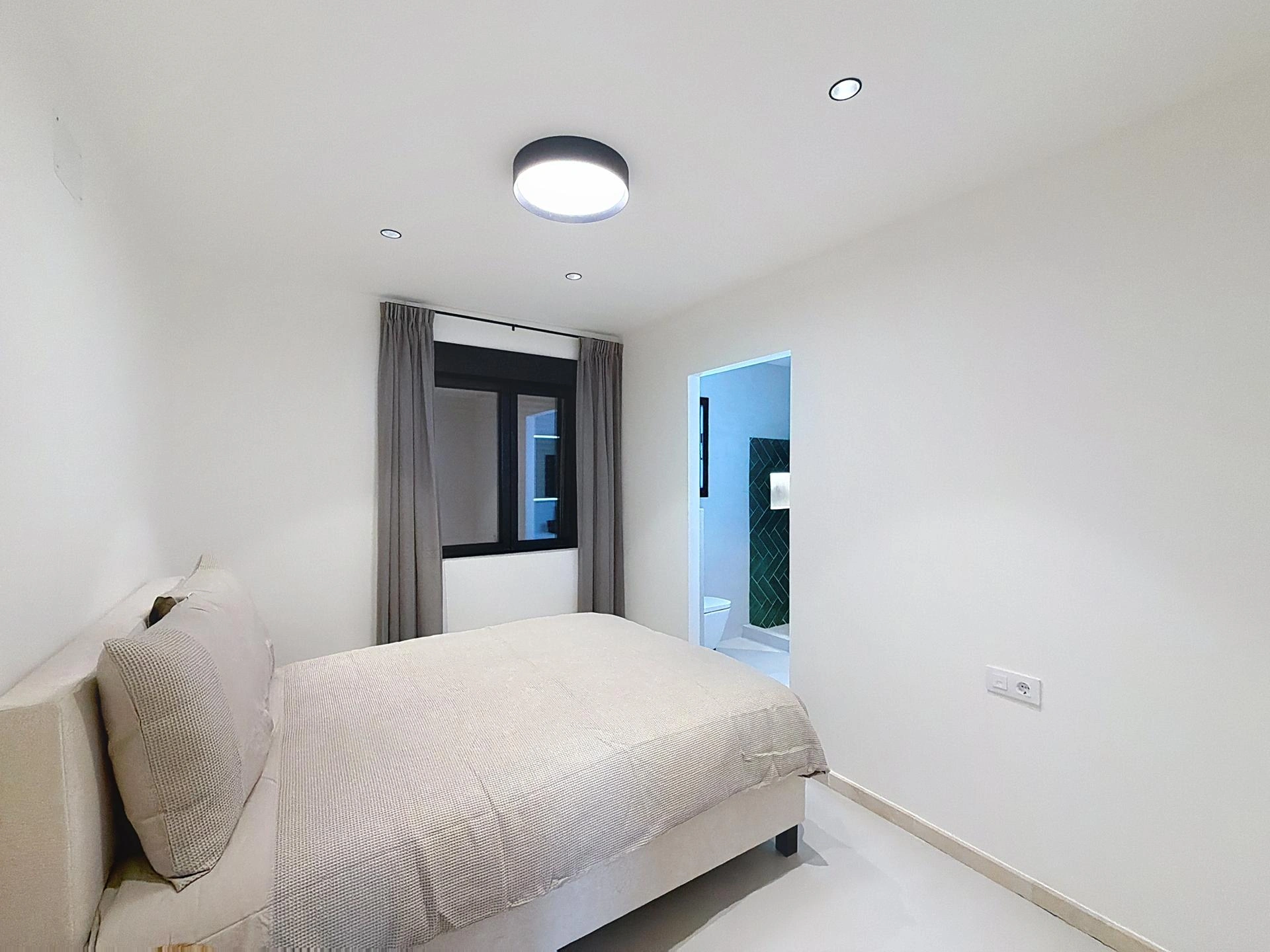 Cumbre del Sol villa renovated with panoramic sea views