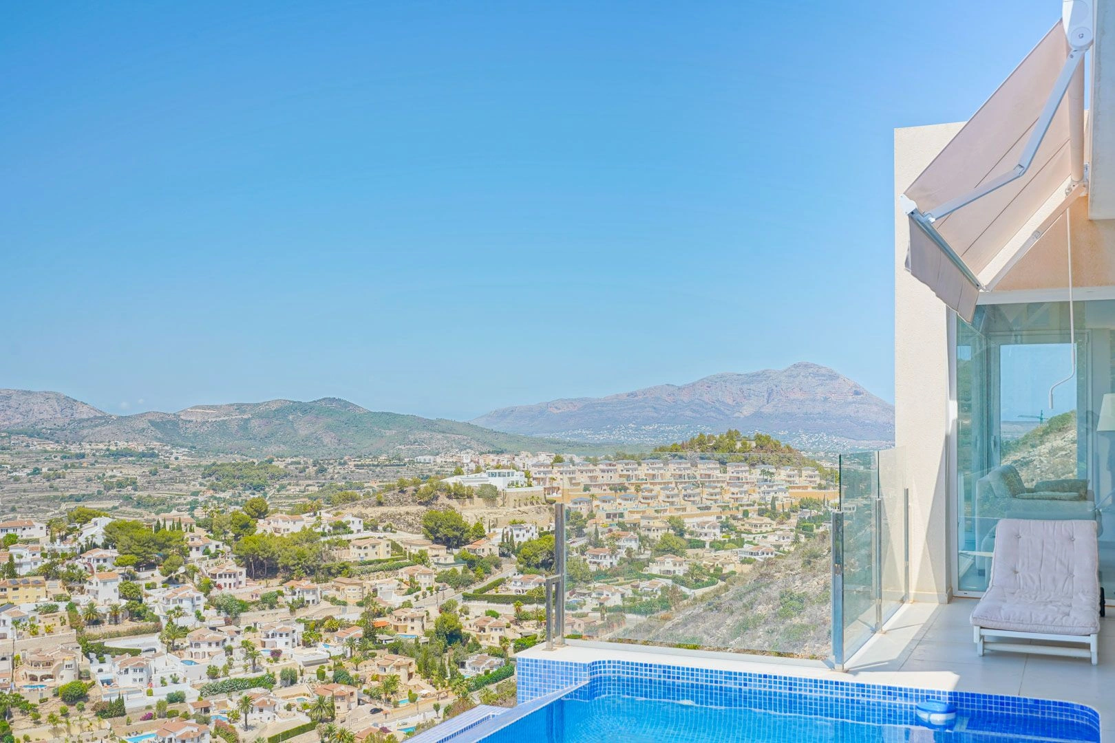 Cumbre del Sol modern villa with sea views