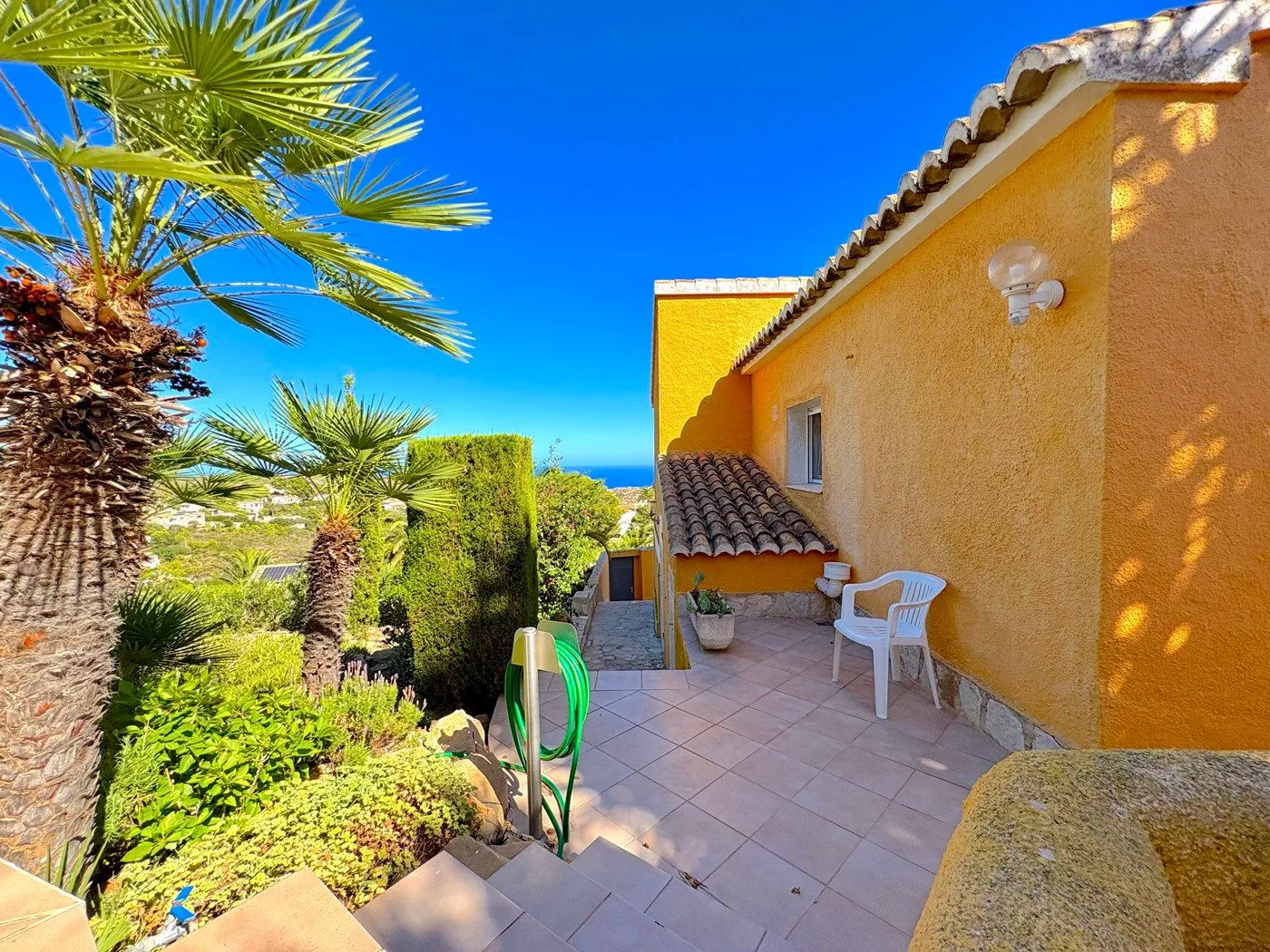 Cumbre del Sol villa with sea views and private pool