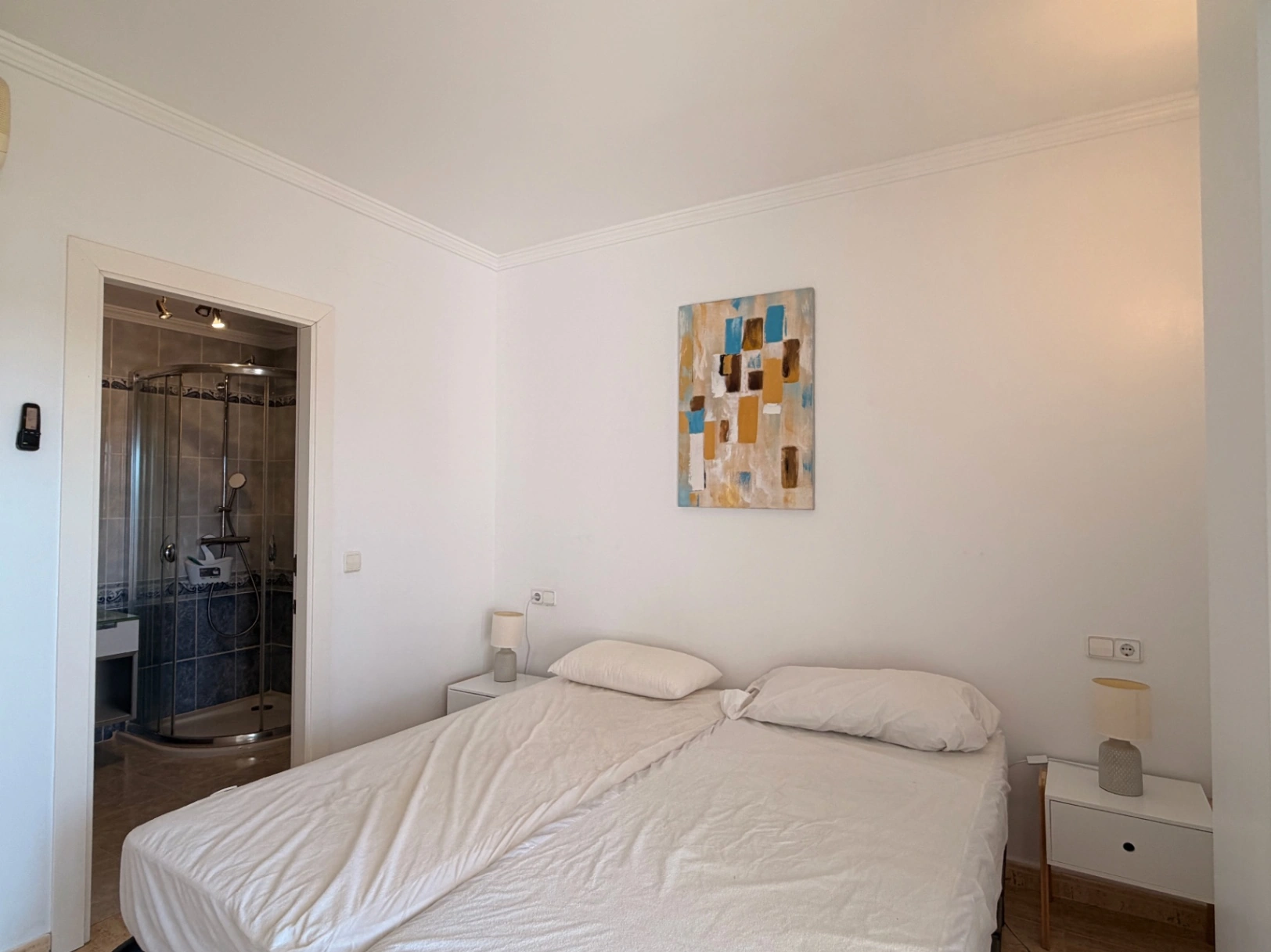 First line apartment with sea view for sale in Platgetes, Moraira