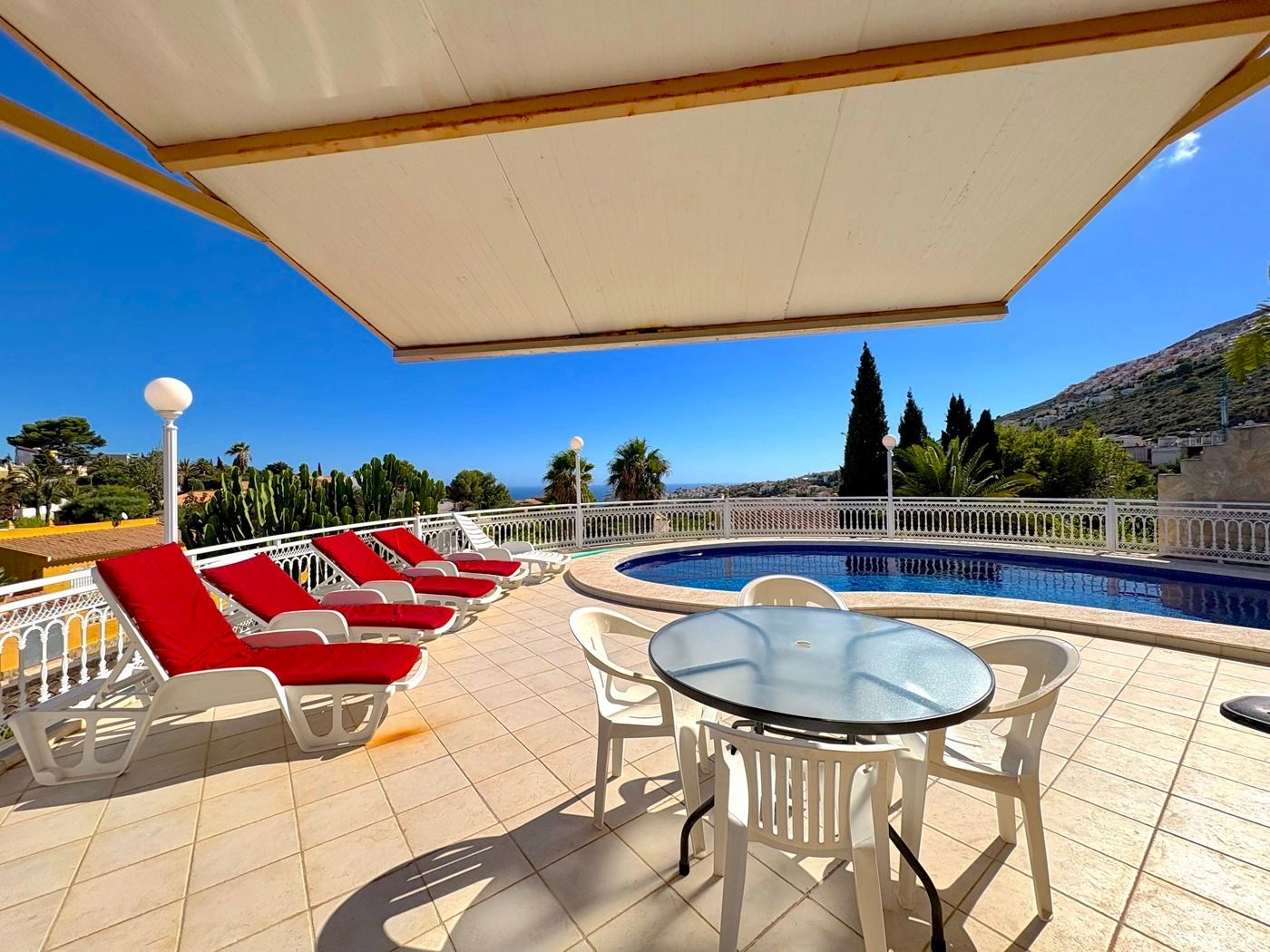 Cumbre del Sol villa with sea views and private pool