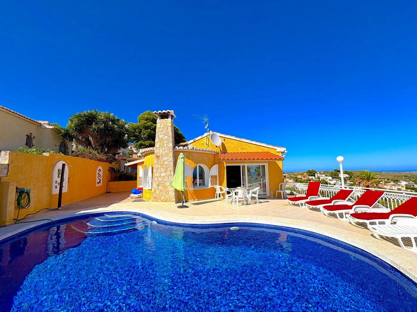Cumbre del Sol villa with sea views and private pool