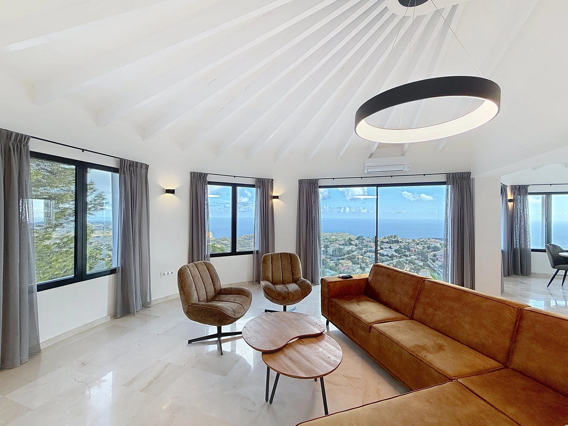Cumbre del Sol villa renovated with panoramic sea views