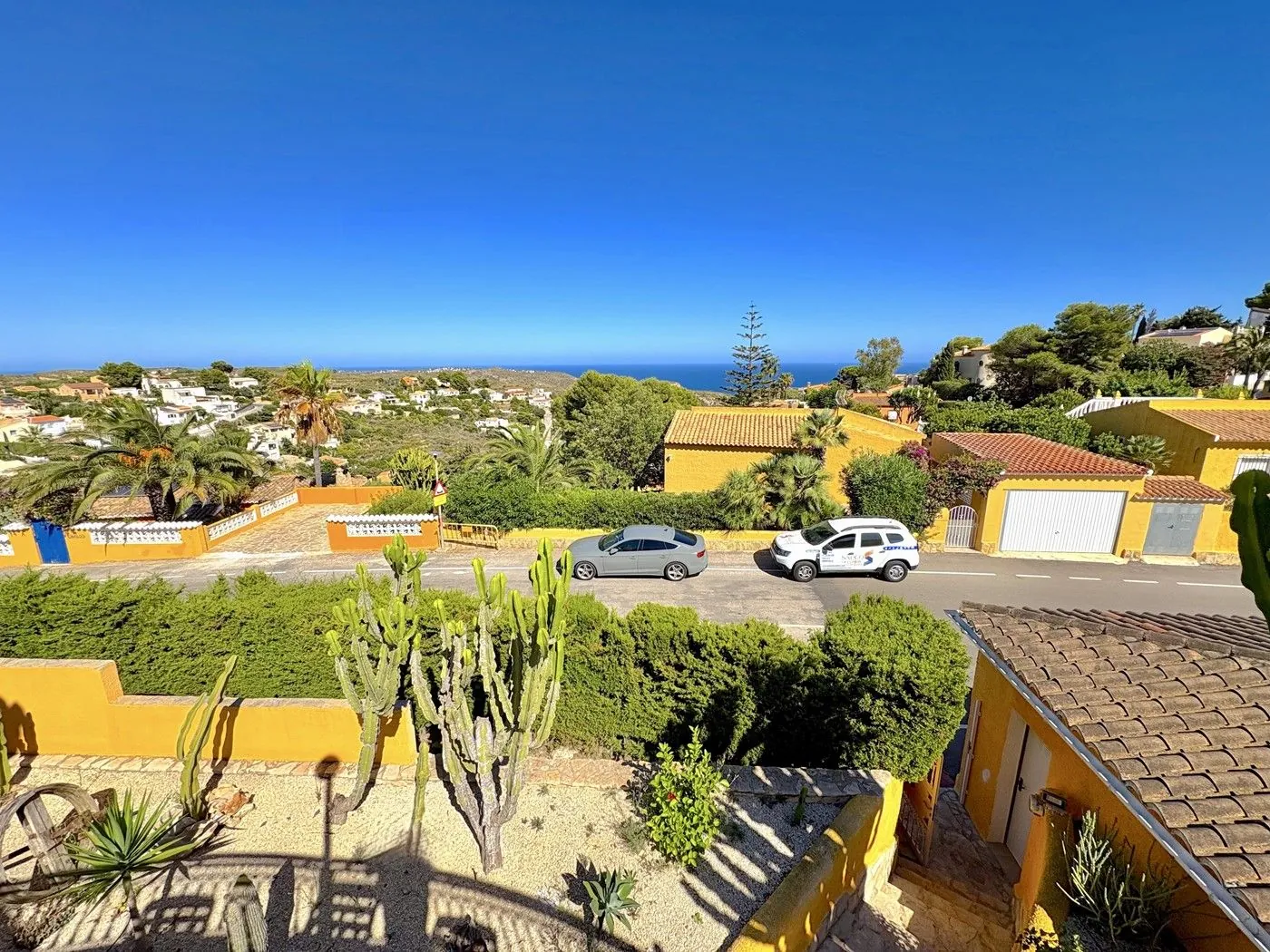 Cumbre del Sol villa with sea views and private pool