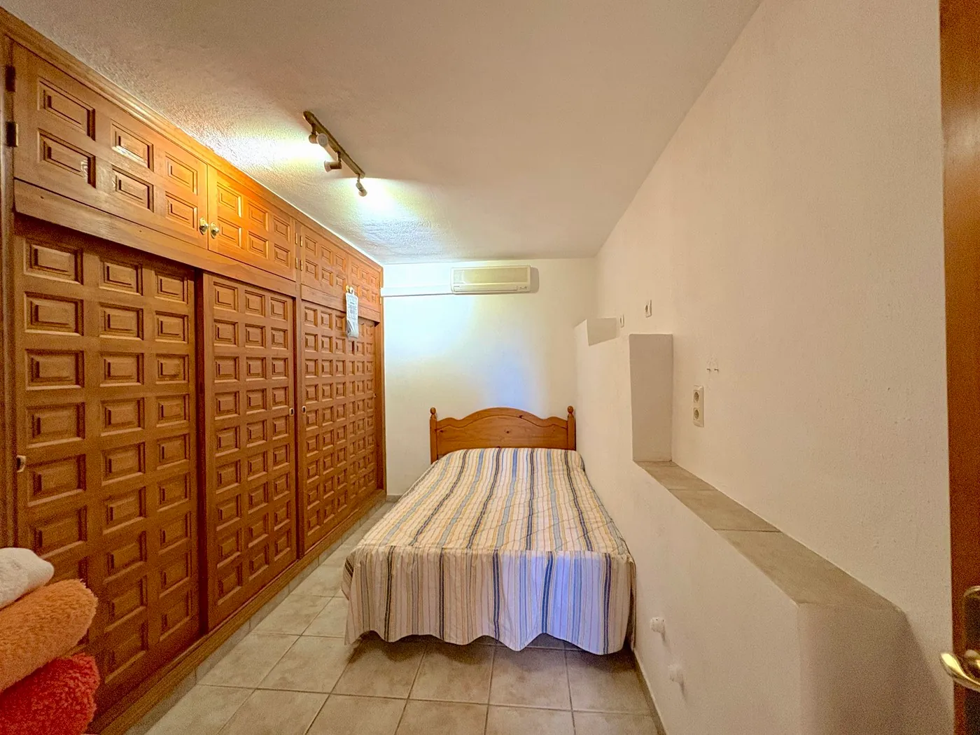 Cumbre del Sol villa with sea views and private pool