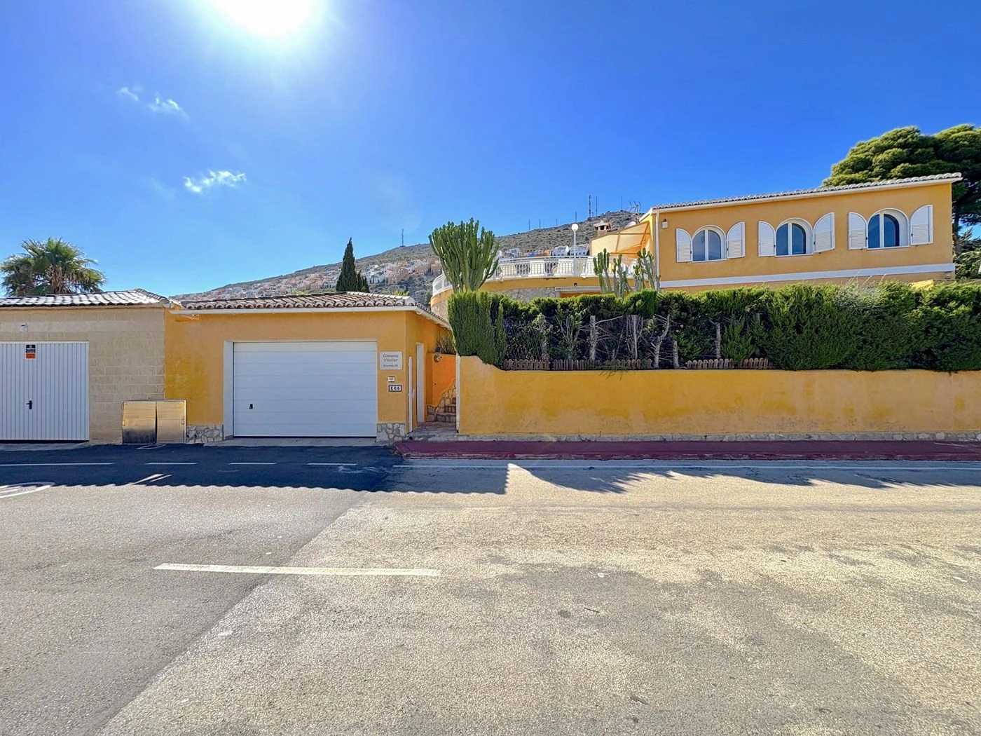 Cumbre del Sol villa with sea views and private pool