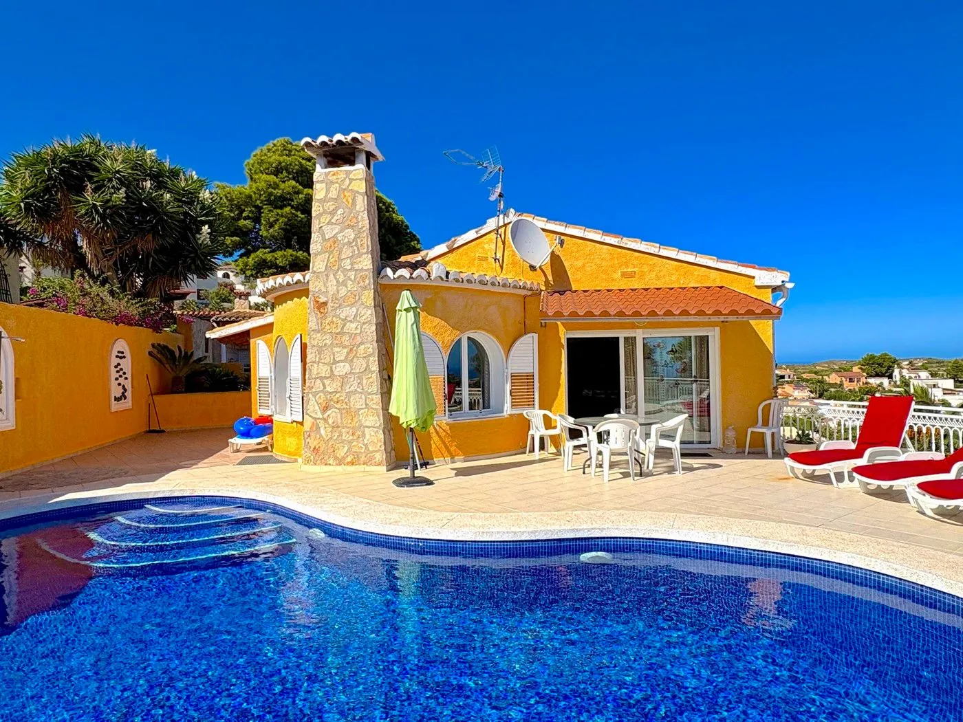Cumbre del Sol villa with sea views and private pool