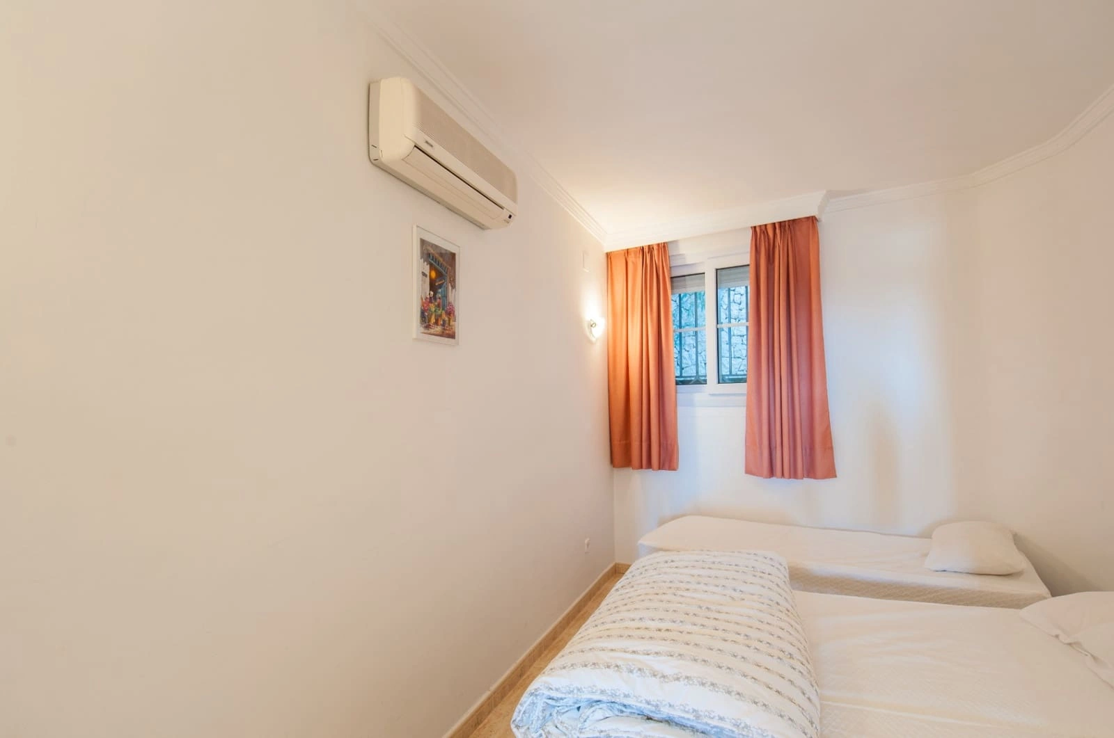 Frontline apartment with sea view for sale in Platgetes, Moraira