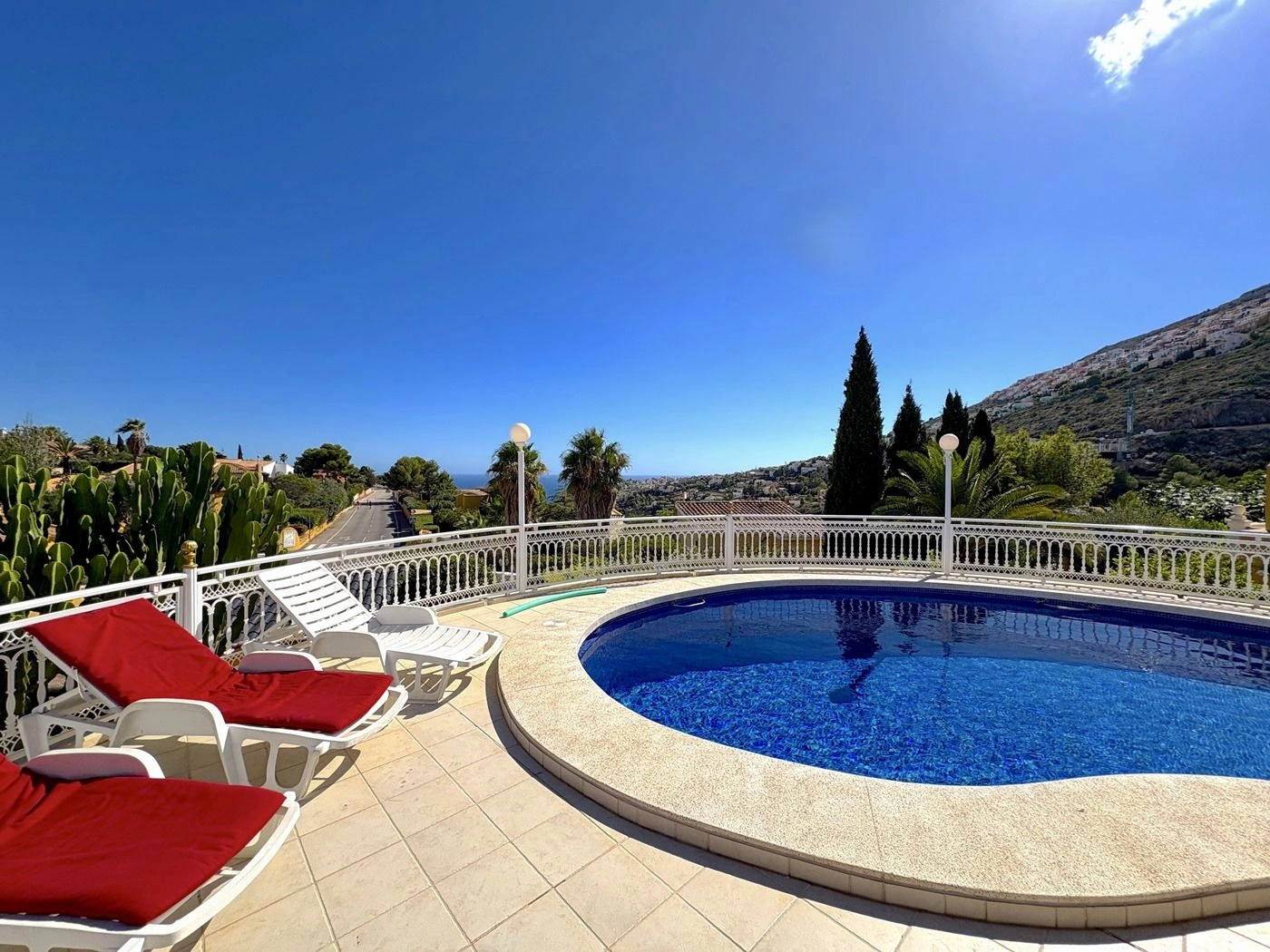 Cumbre del Sol villa with sea views and private pool