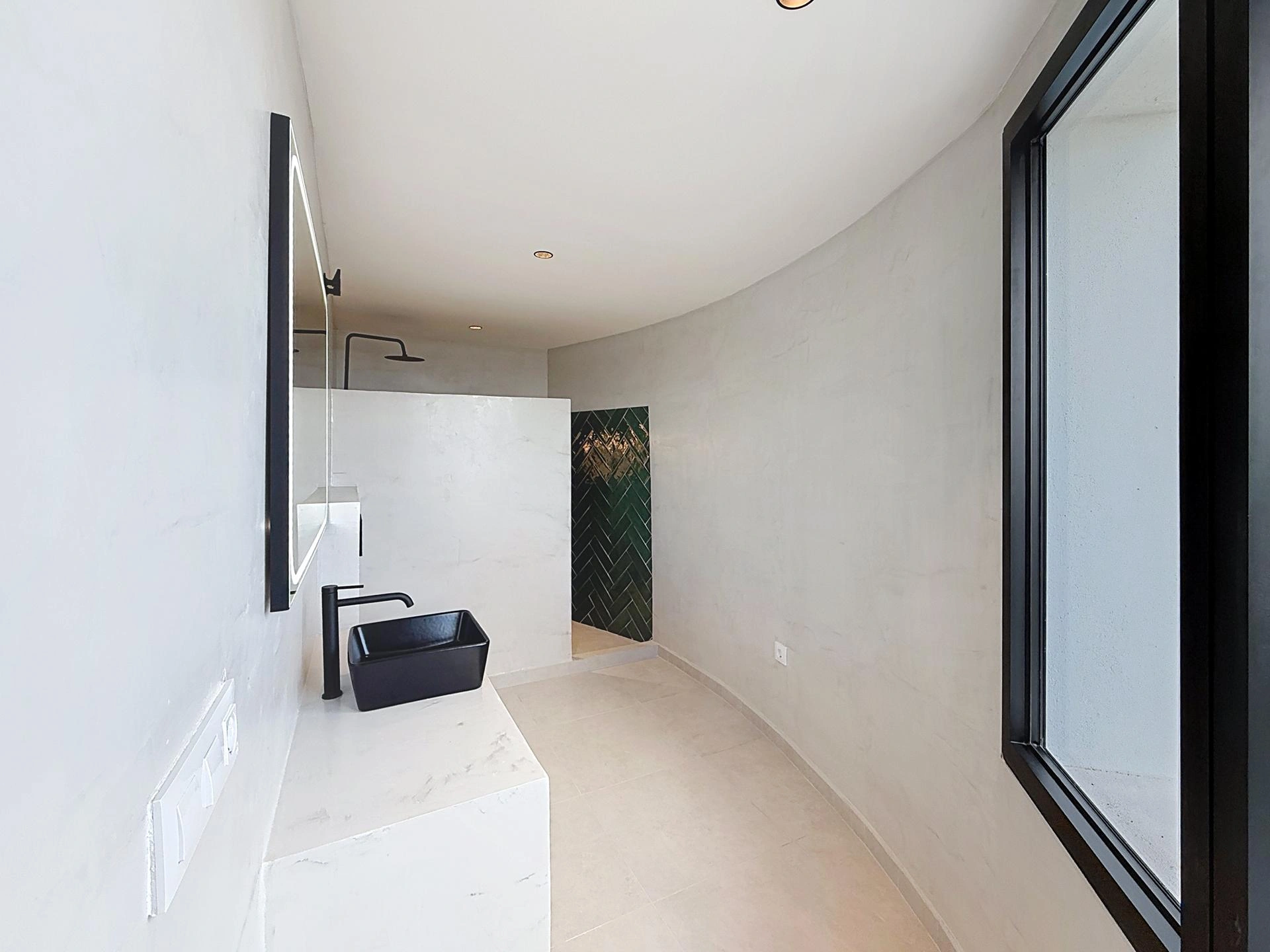Cumbre del Sol villa renovated with panoramic sea views