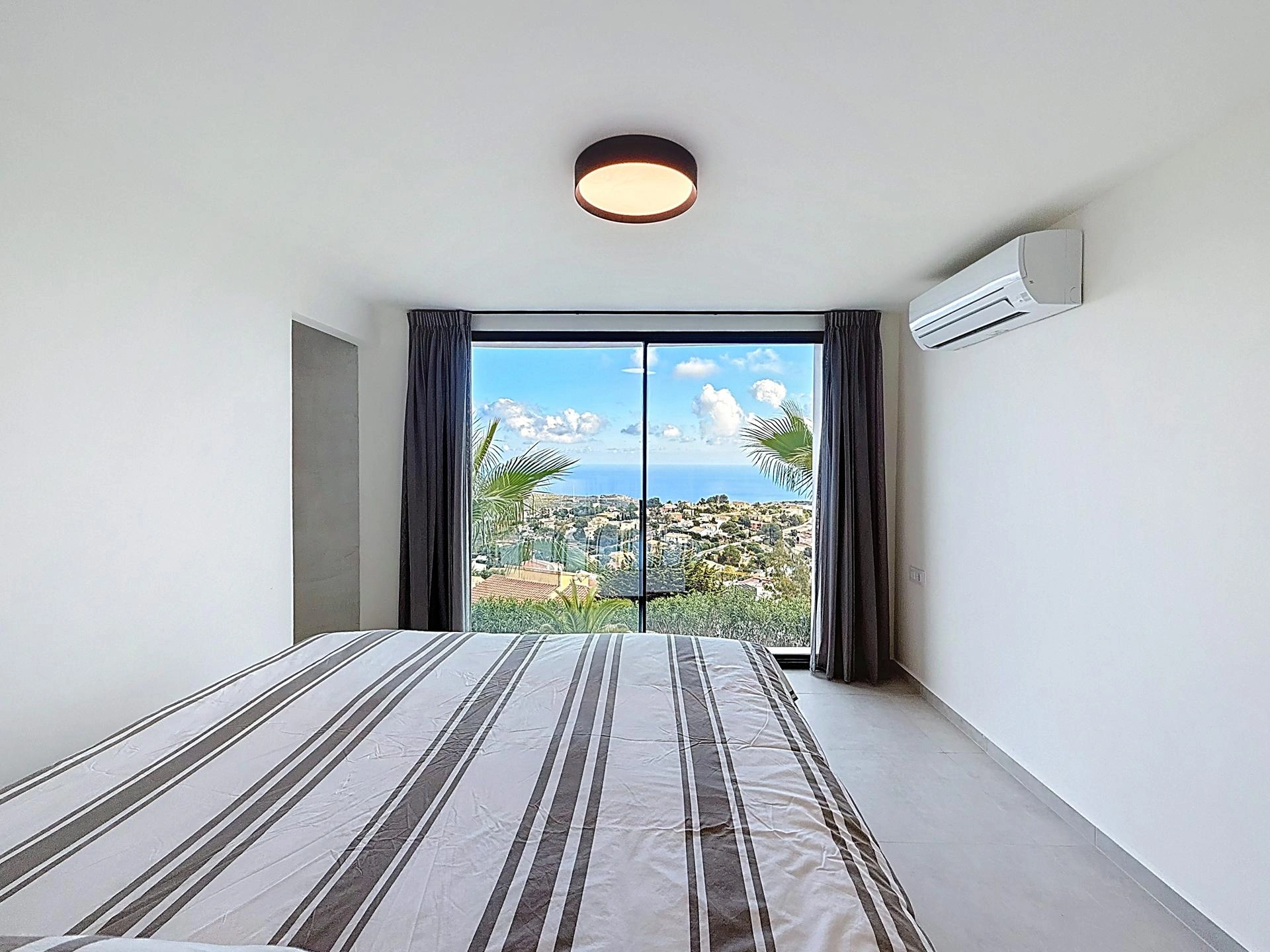 Cumbre del Sol villa renovated with panoramic sea views