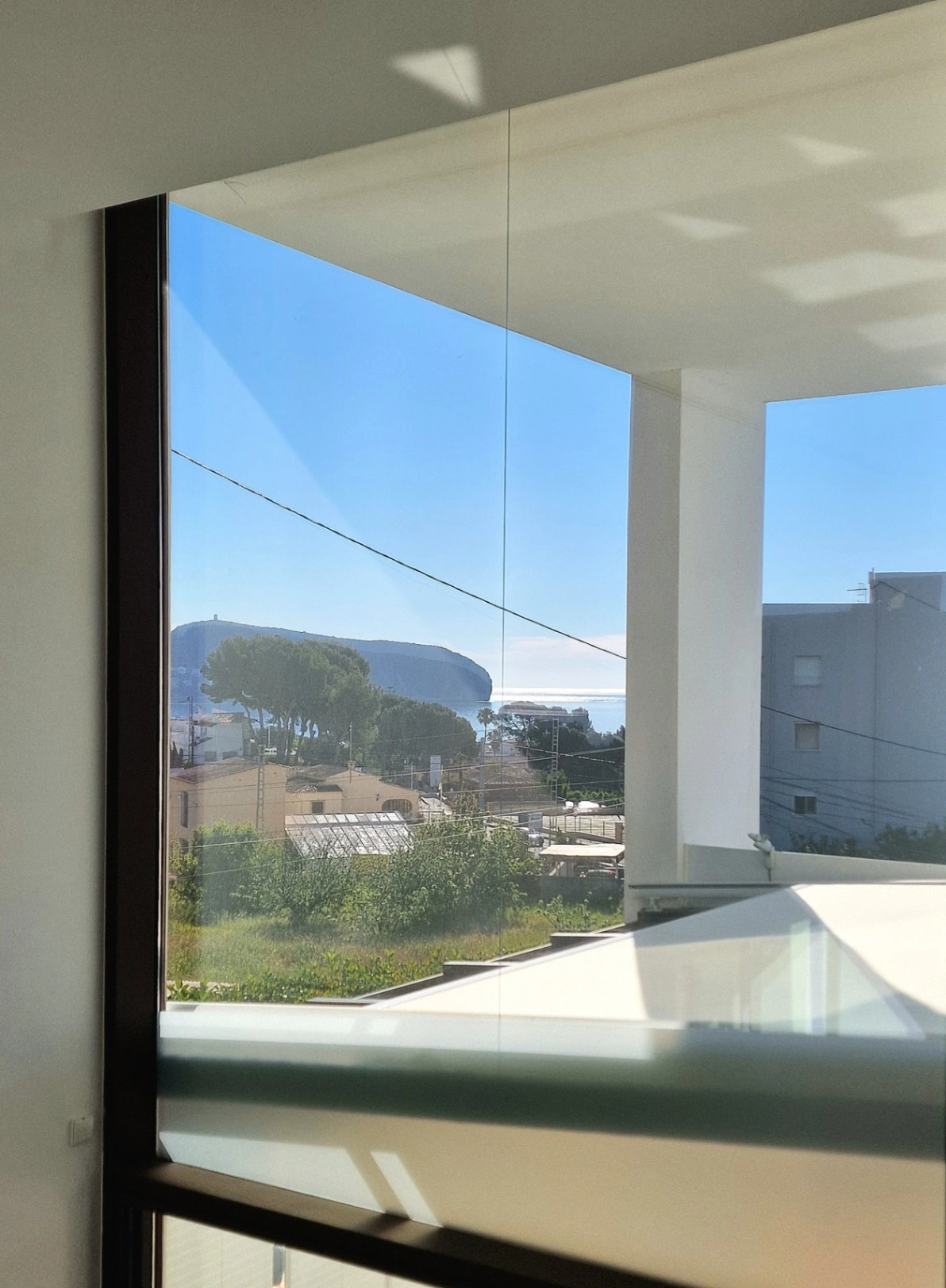 Walk to town and beach villa for sale in La Cometa Moraira