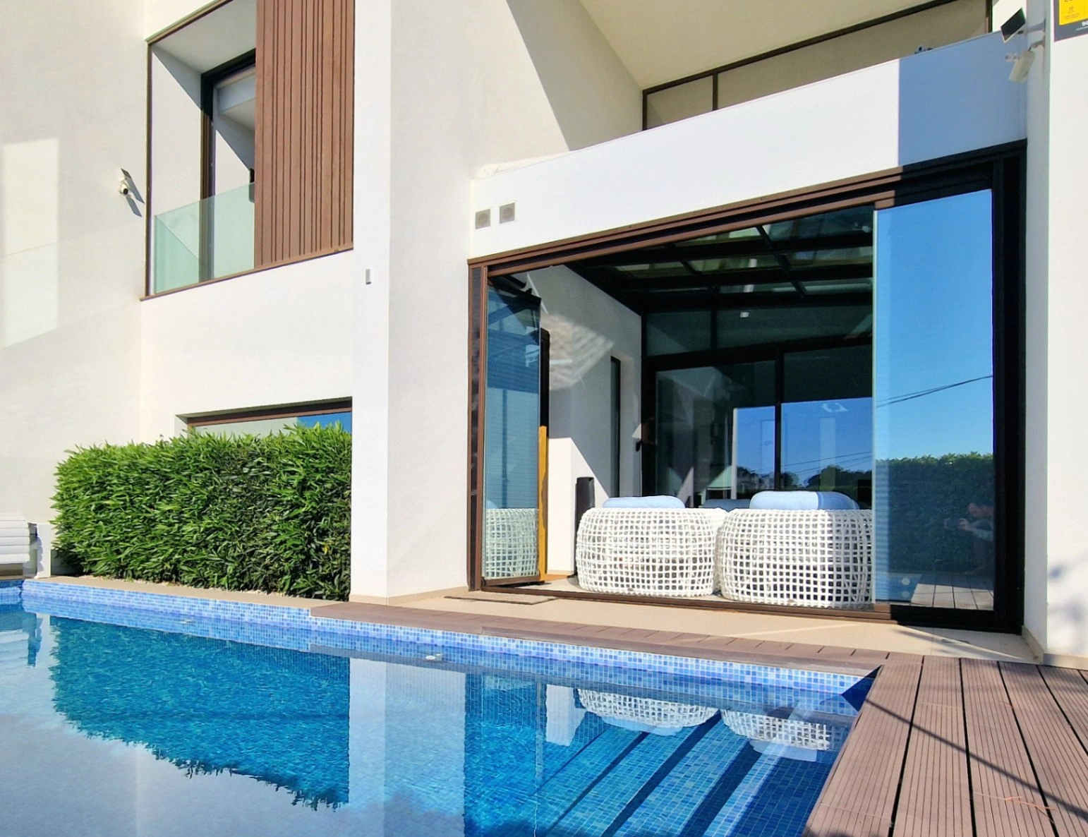 Walk to town and beach villa for sale in La Cometa Moraira