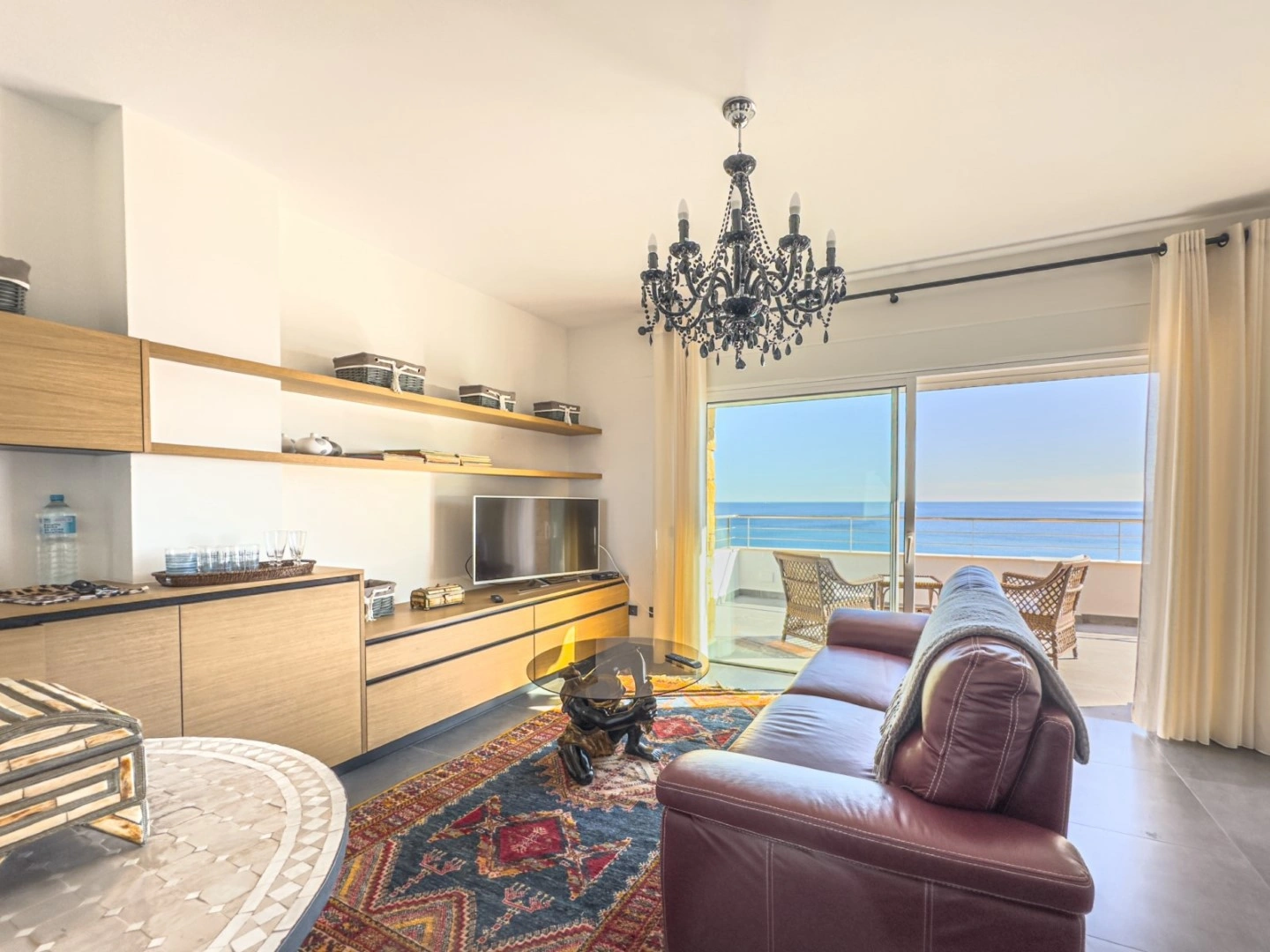 VILLA WITH FRONTLINE SEA VIEWS